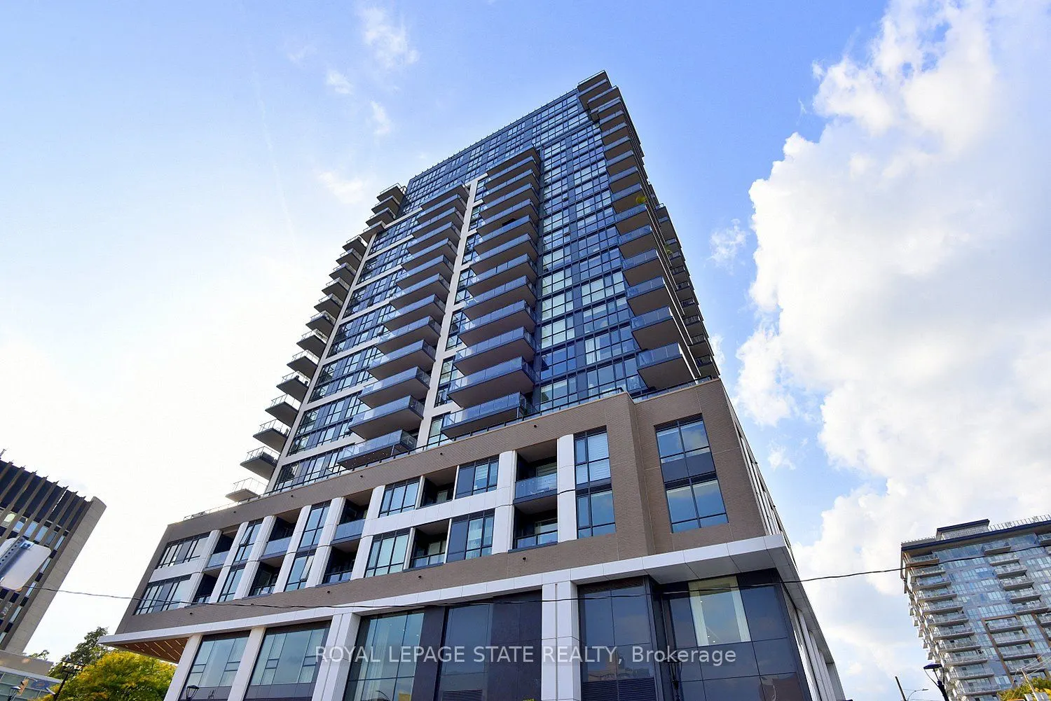 2007 James Street, #1301