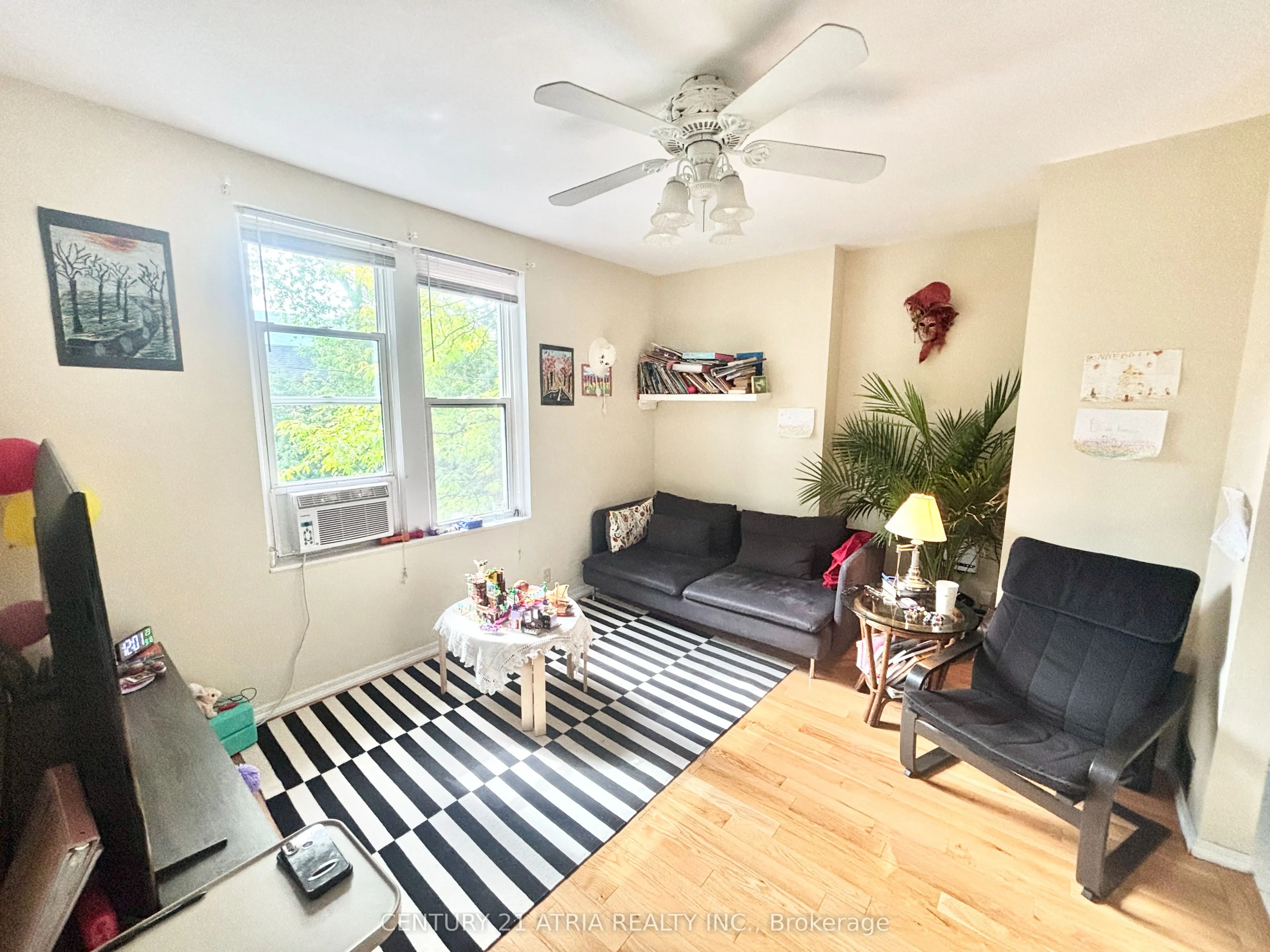 442 Runnymede Road