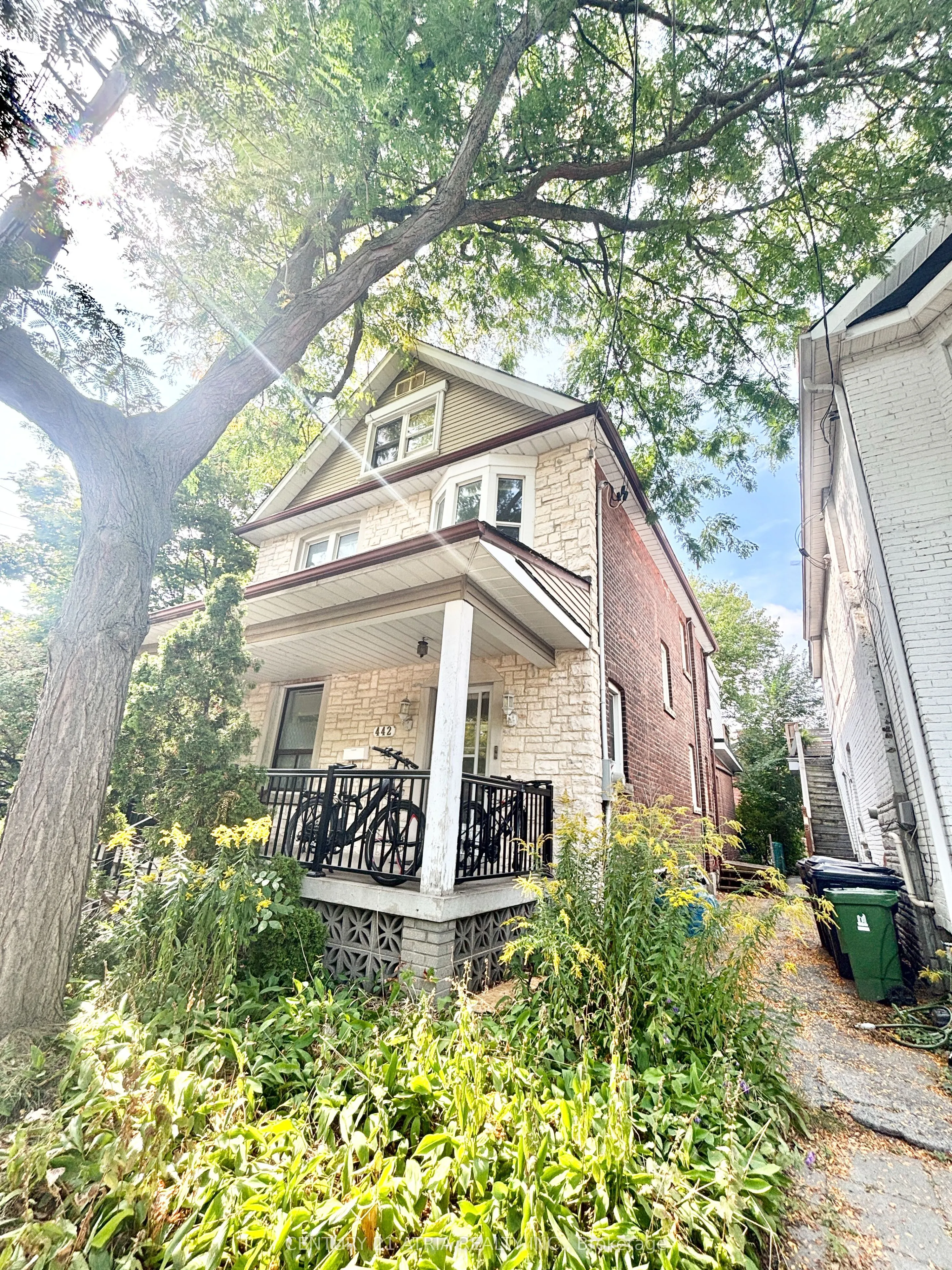 442 Runnymede Road