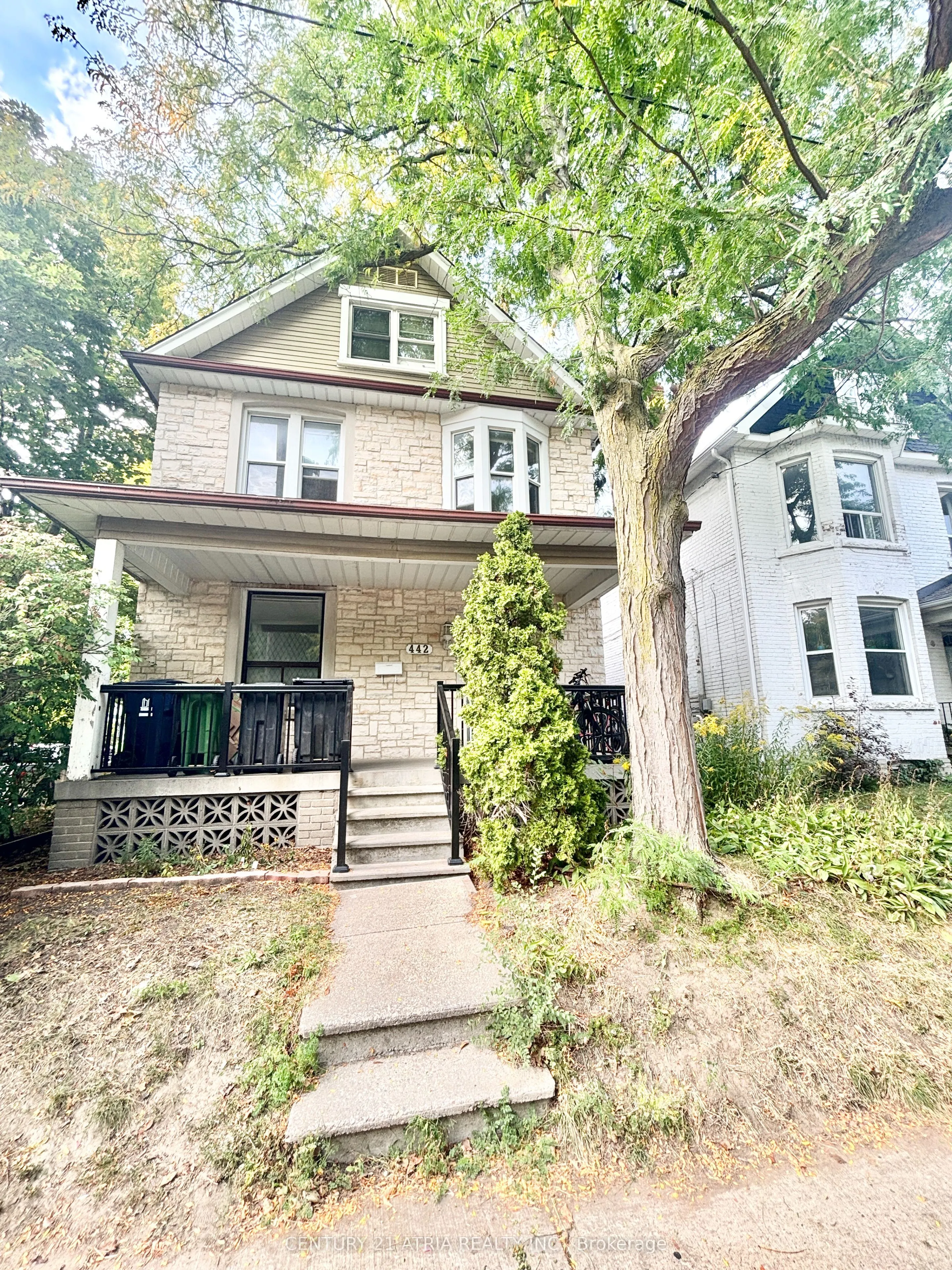 442 Runnymede Road