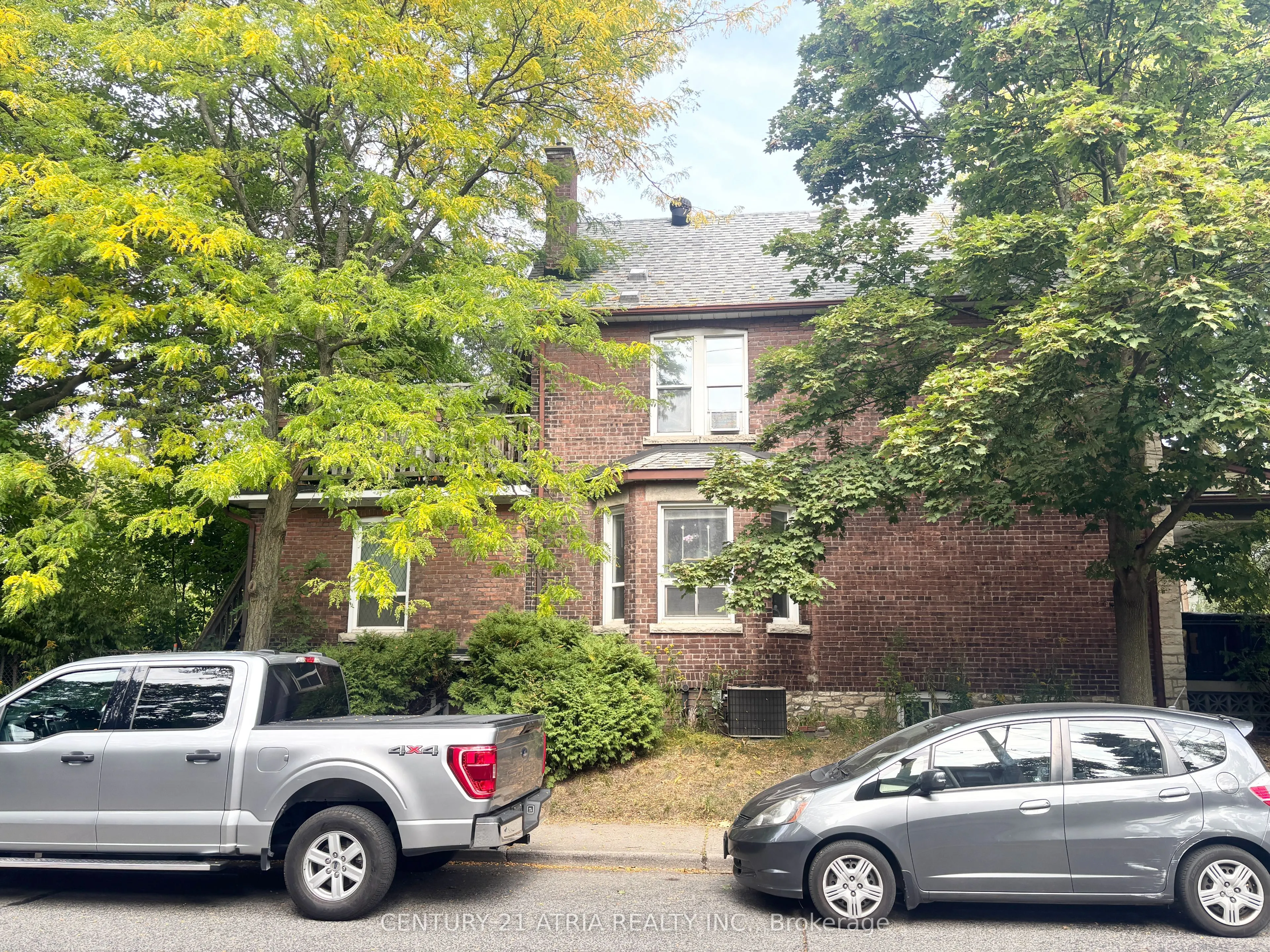442 Runnymede Road