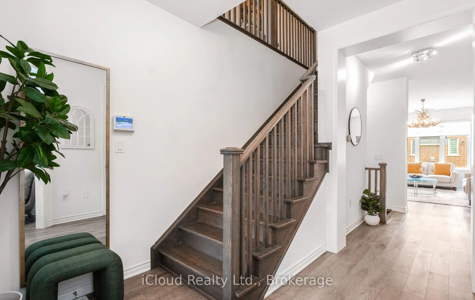 1562 Denison Place