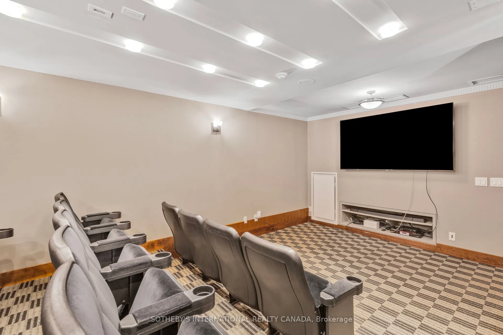 20 Gothic Avenue, #710