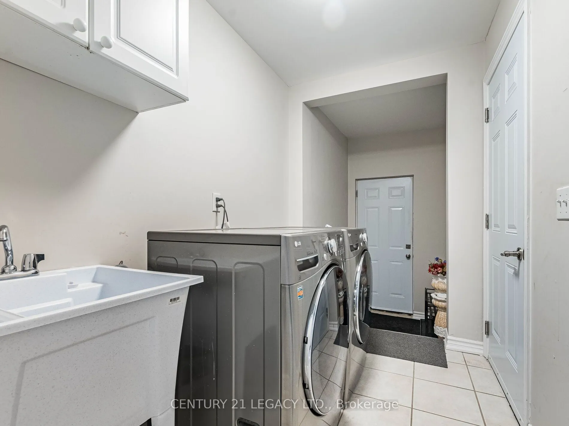 3 Bowsfield Drive