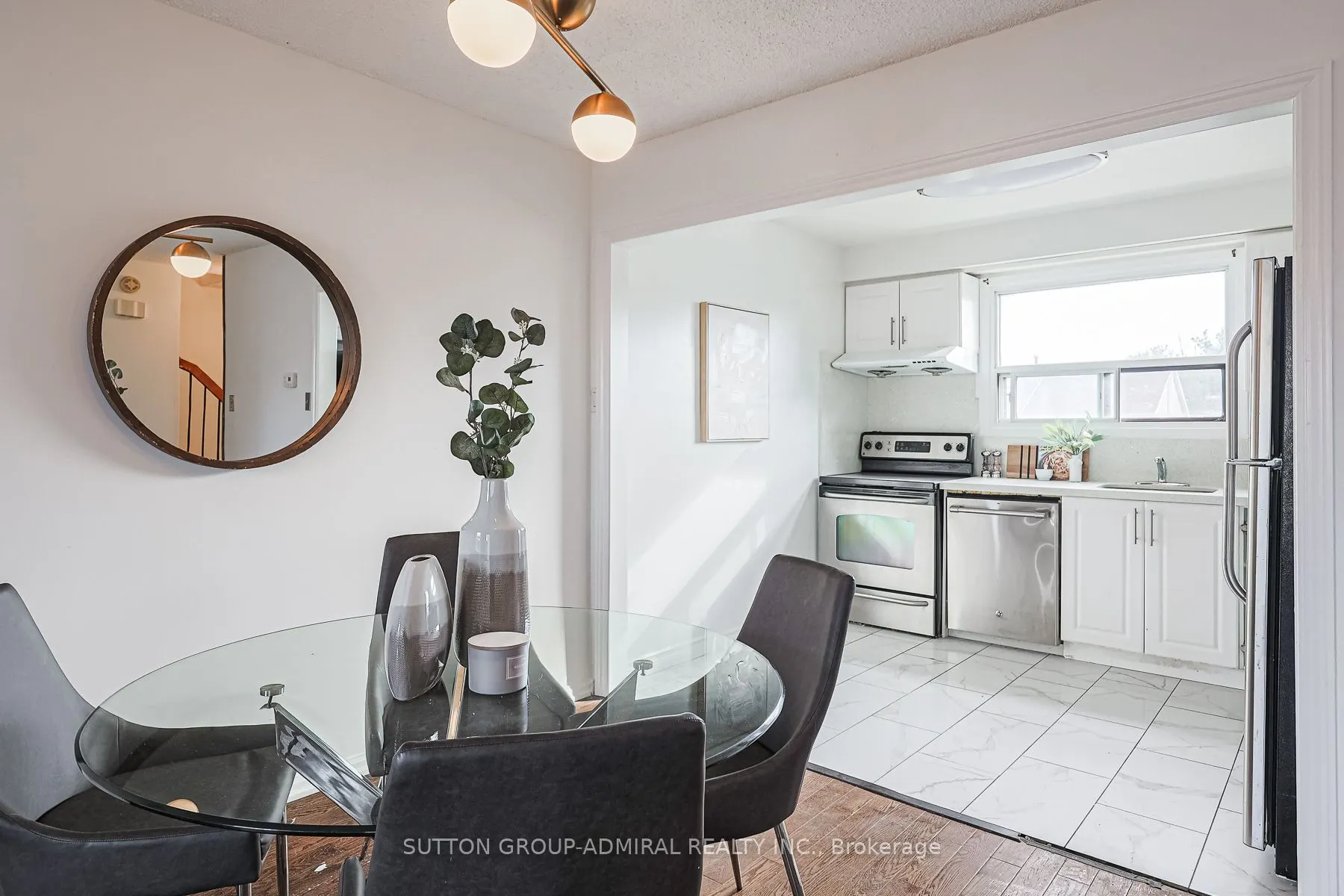 38 Macassa Court