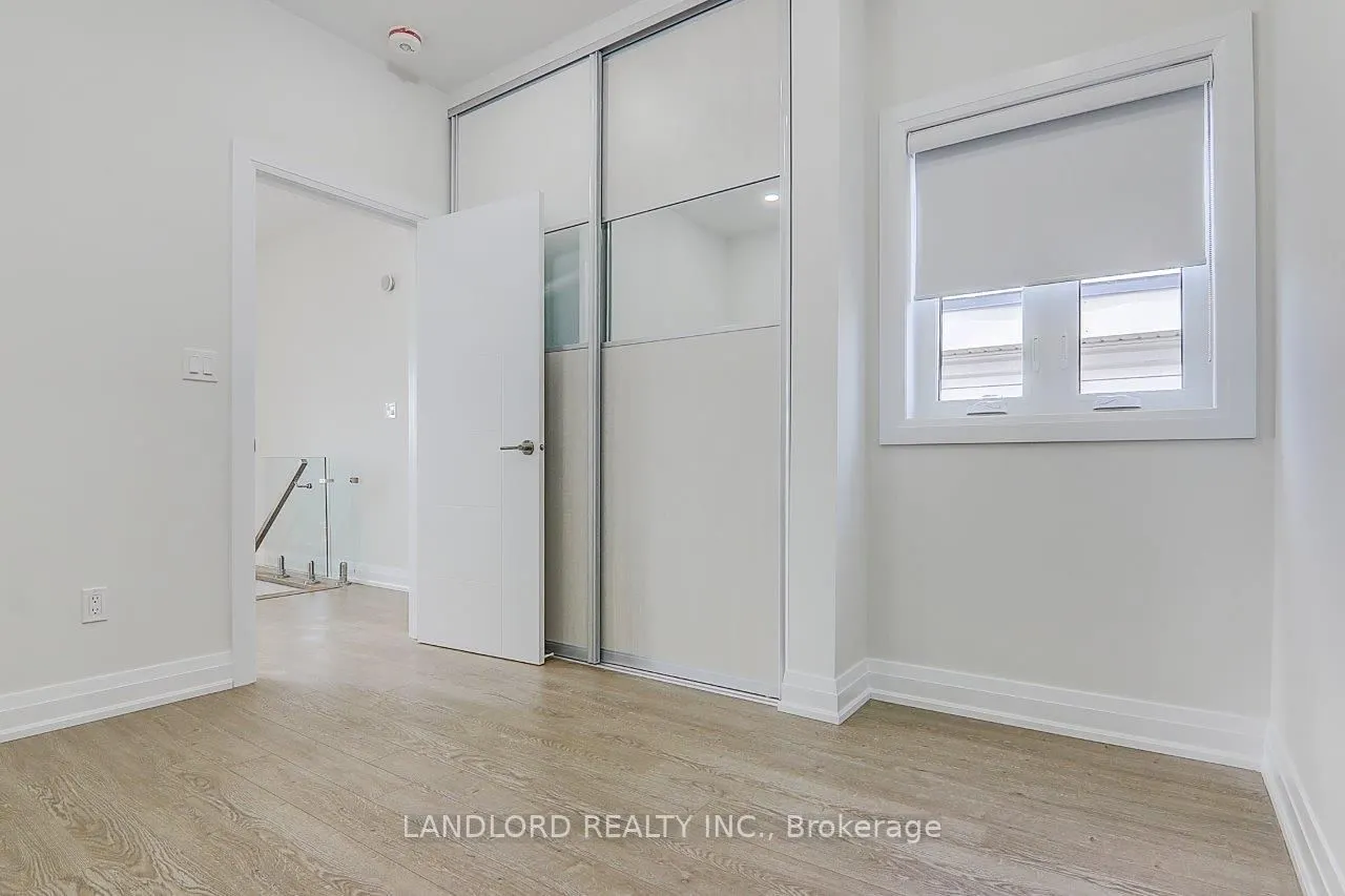 82 Livingstone Avenue, #Upper