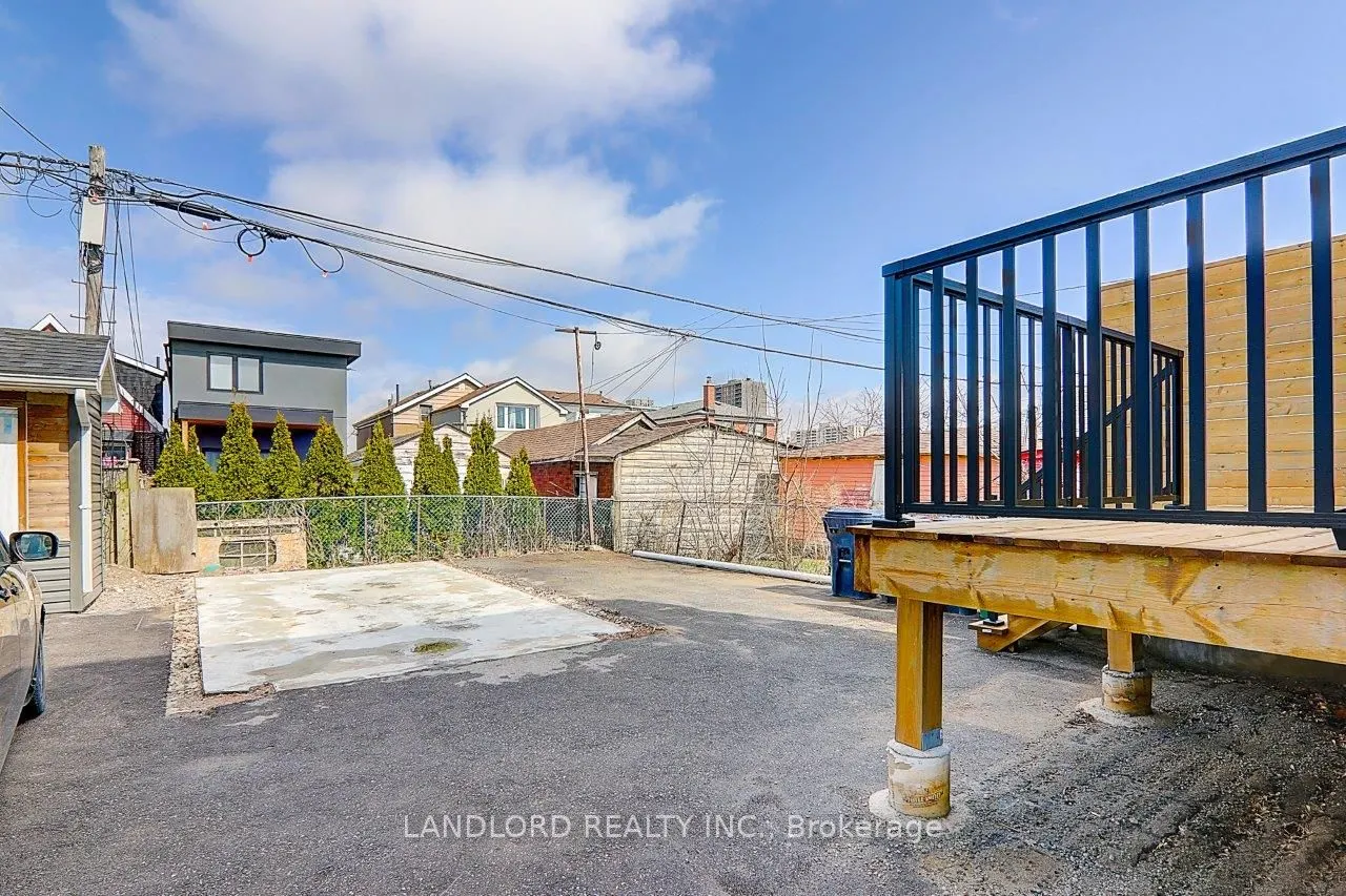 82 Livingstone Avenue, #Upper