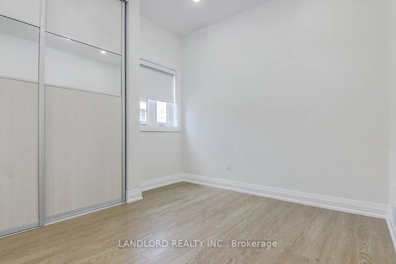 82 Livingstone Avenue, #Upper