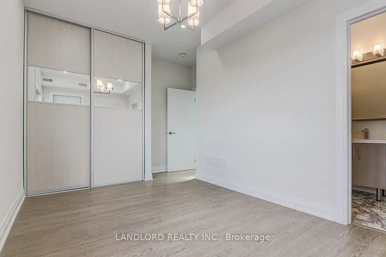 82 Livingstone Avenue, #Upper