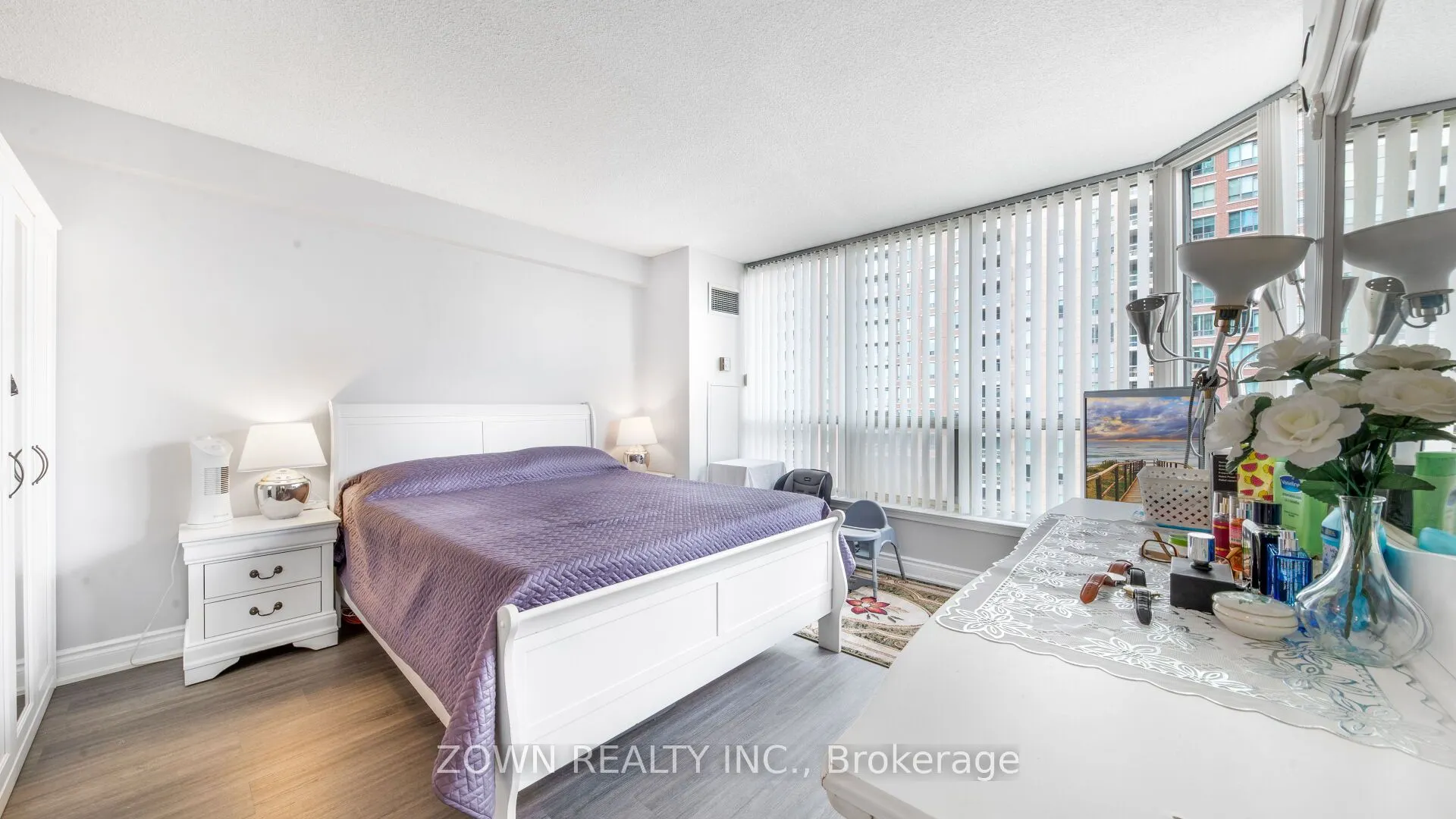 55 ELM Drive W, #805