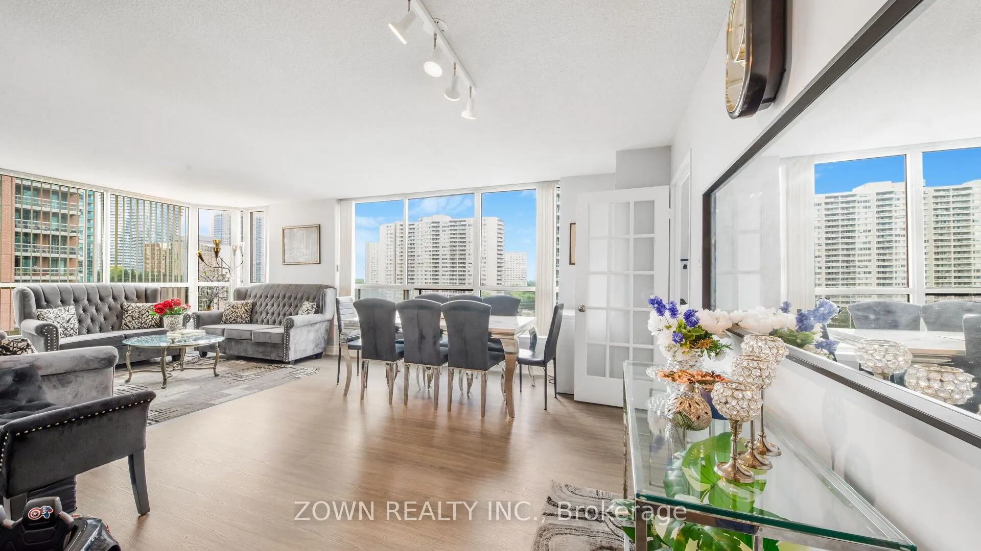 55 ELM Drive W, #805