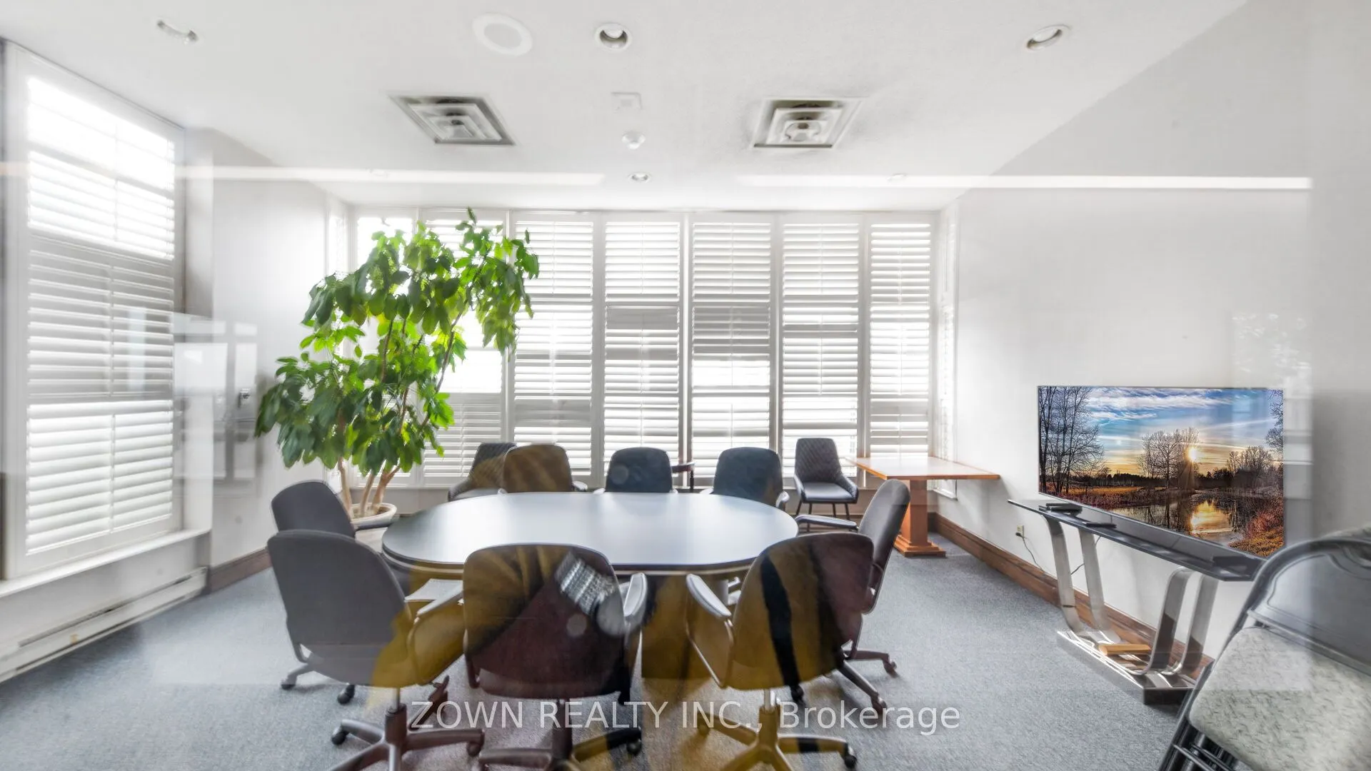 55 ELM Drive W, #805