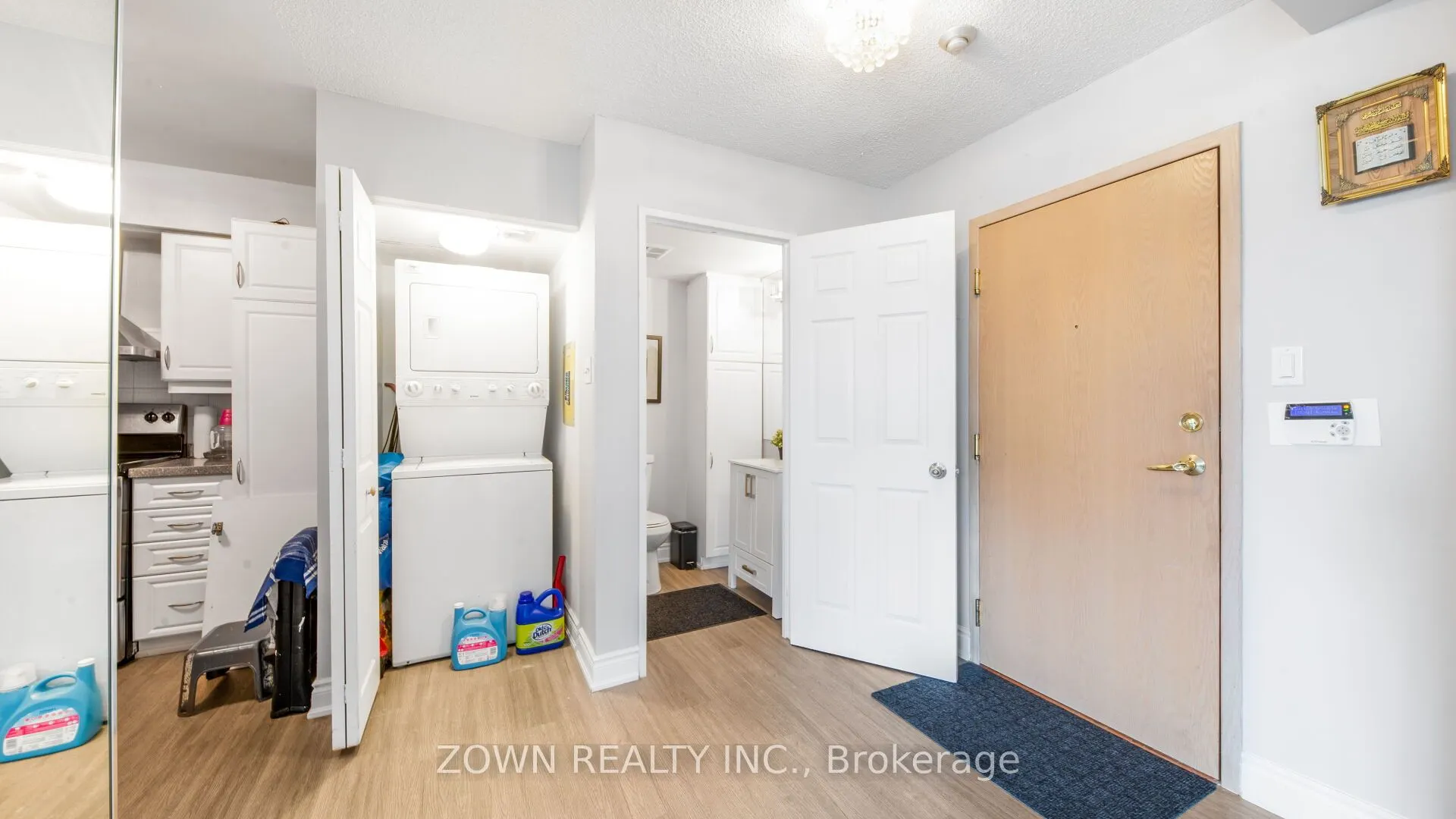 55 ELM Drive W, #805