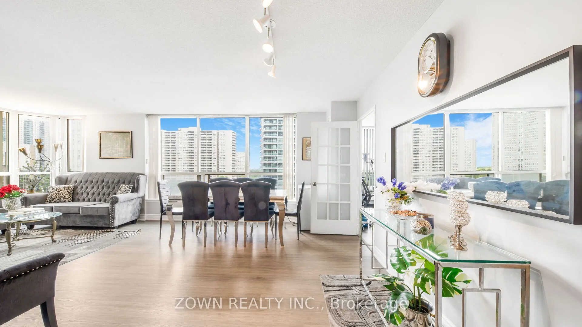 55 ELM Drive W, #805