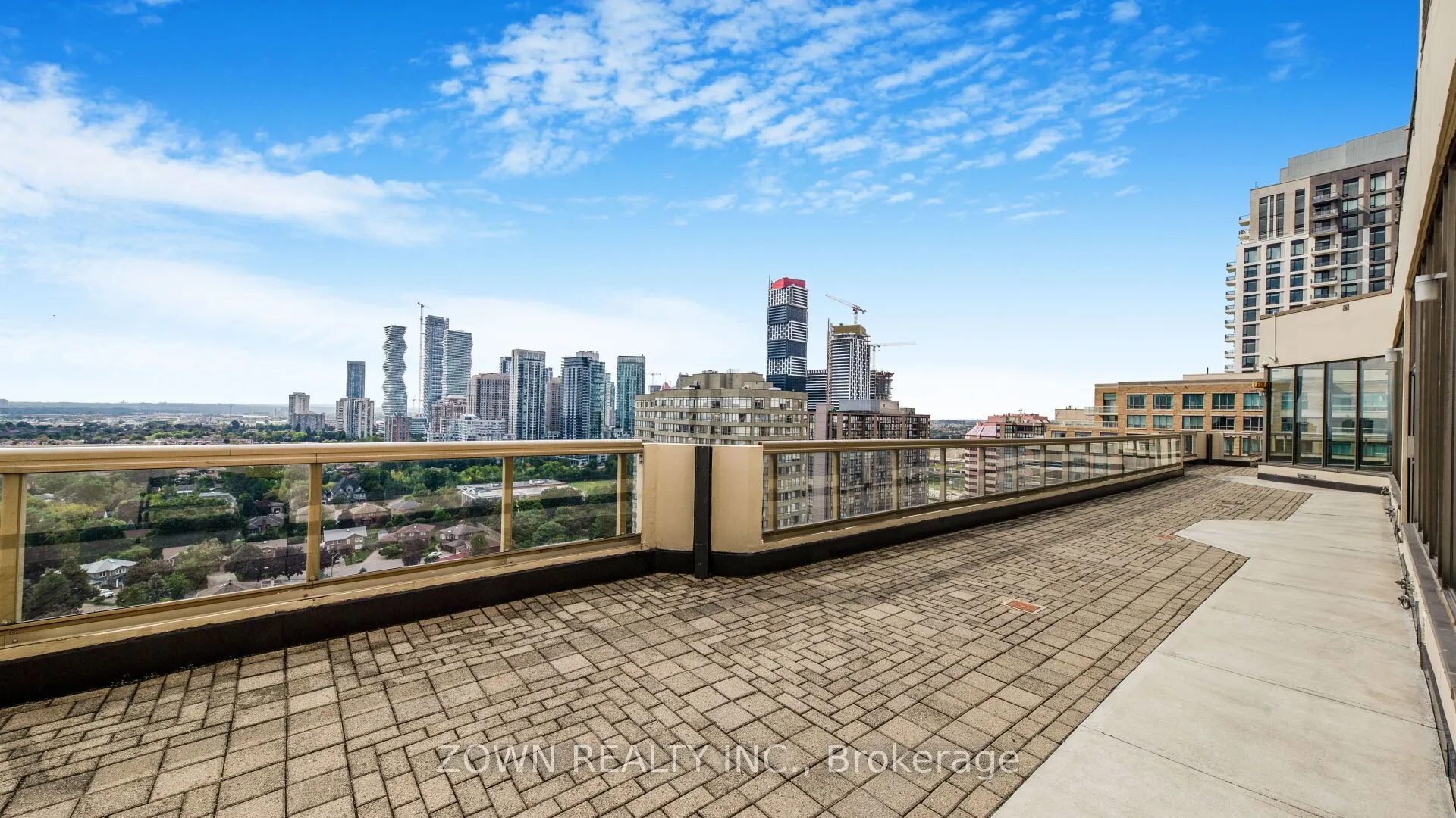 55 ELM Drive W, #805
