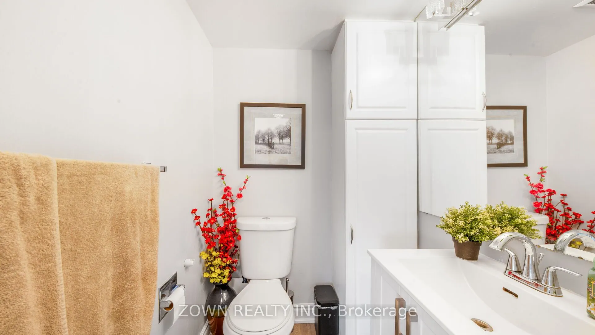 55 ELM Drive W, #805