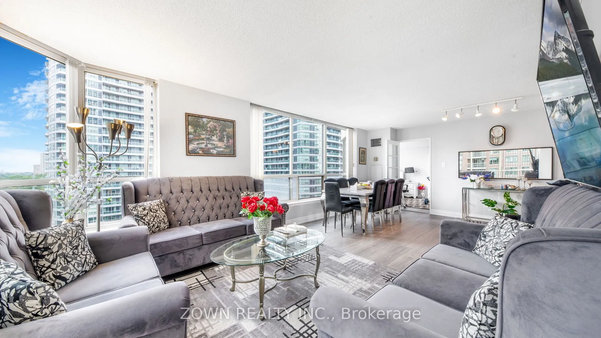 55 ELM Drive W, #805