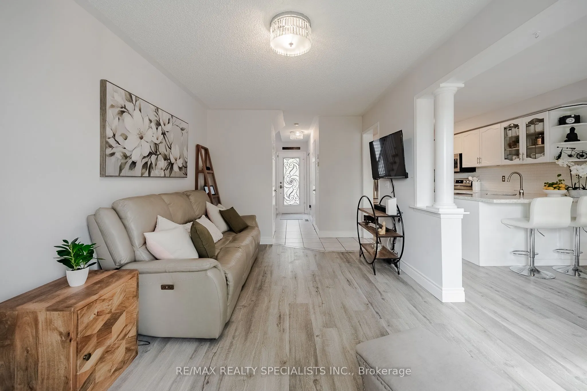 9800 Mclaughlin Road, #250