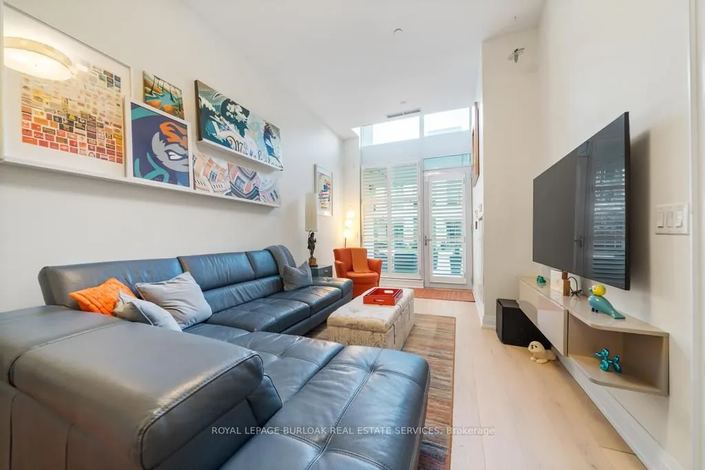 11 Bronte Road, #103
