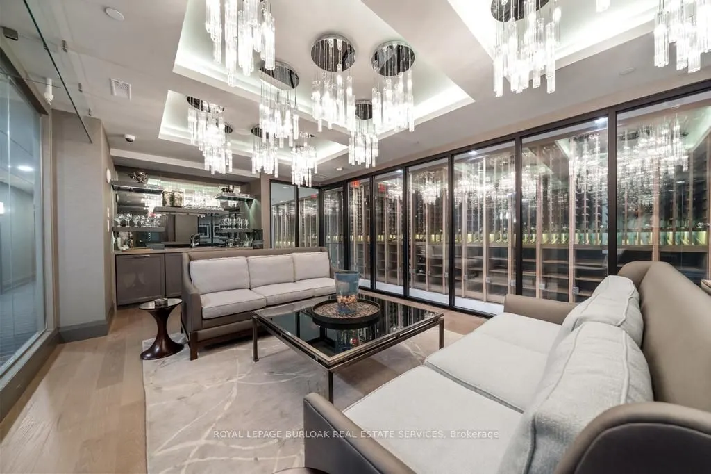 11 Bronte Road, #103