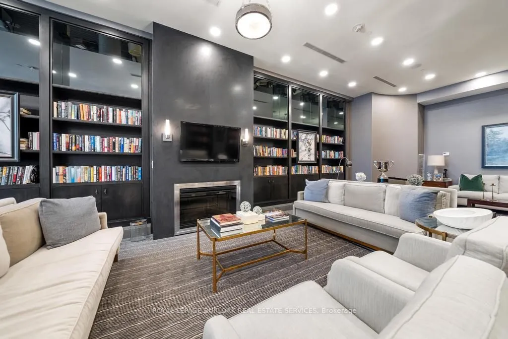 11 Bronte Road, #103