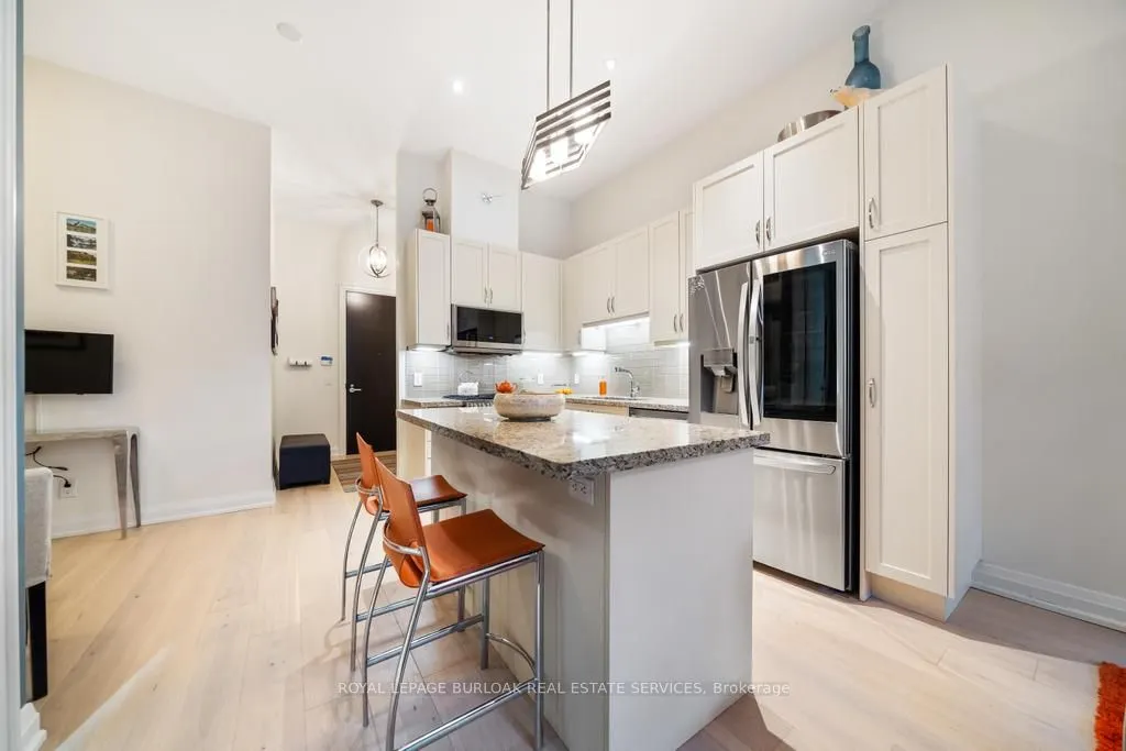 11 Bronte Road, #103