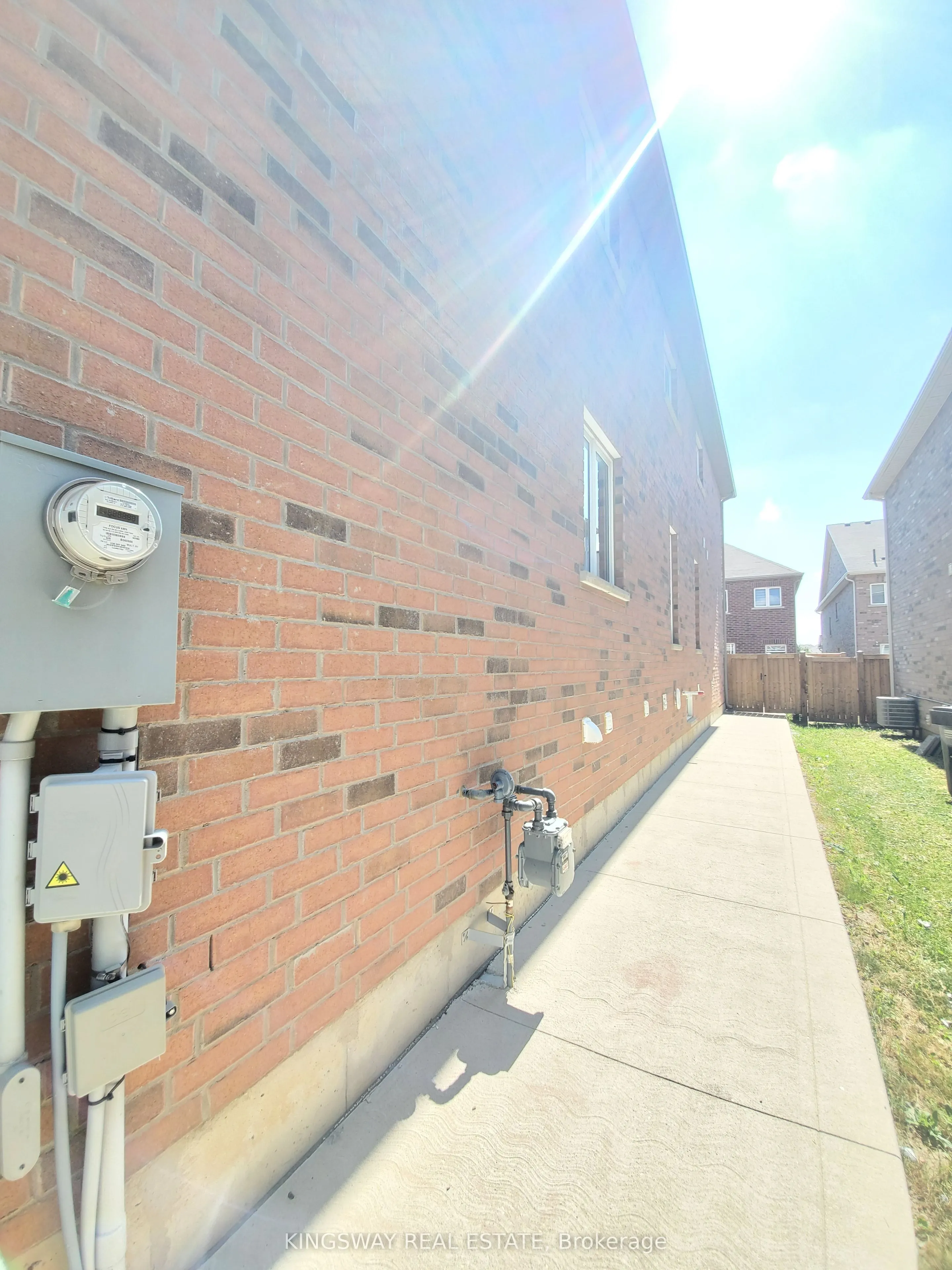 593 Remembrance Road, #bsmt