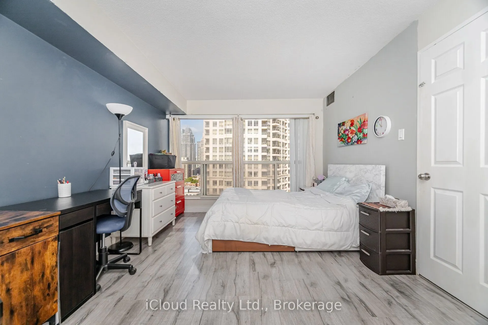 325 Webb Drive, #1907