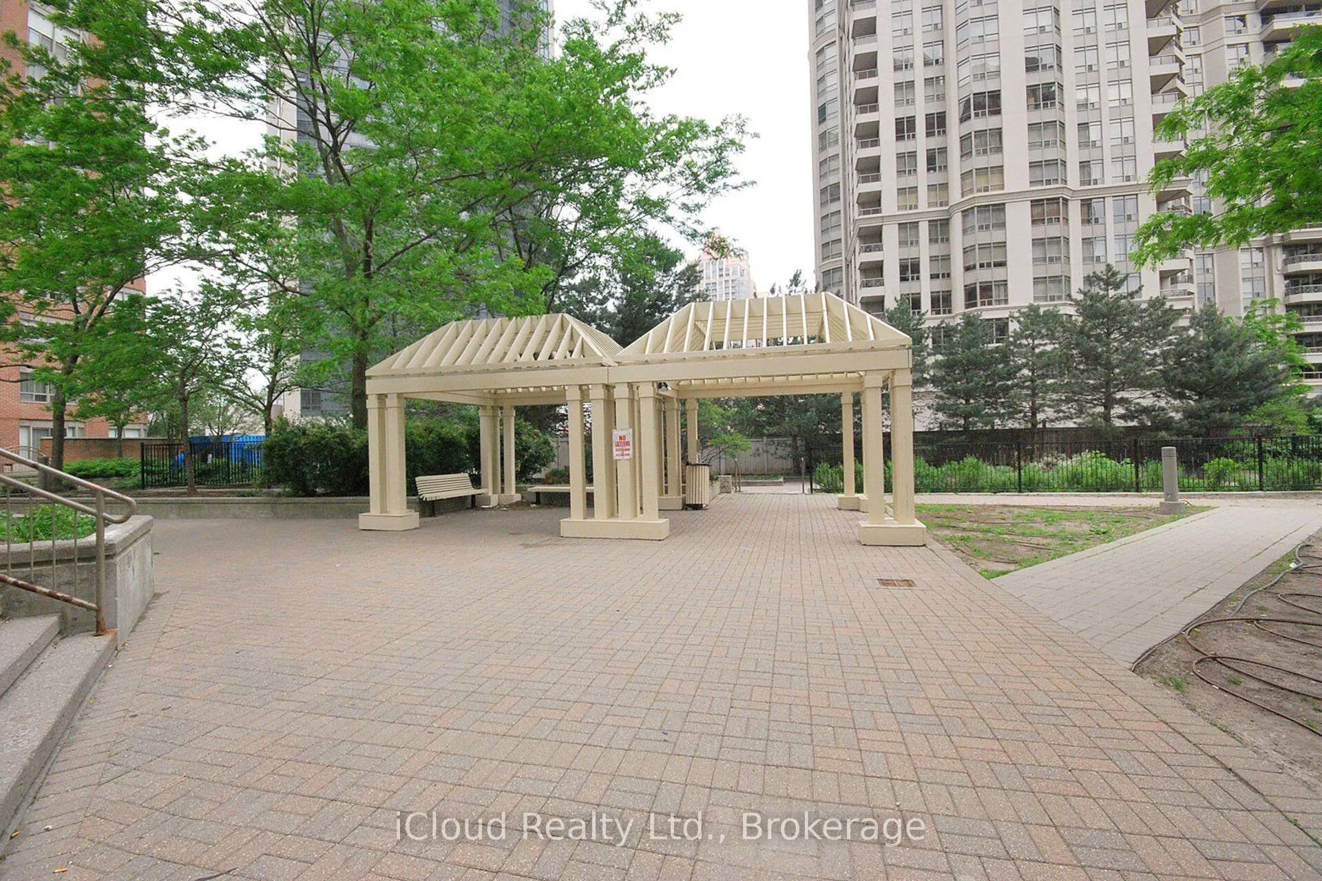 325 Webb Drive, #1907