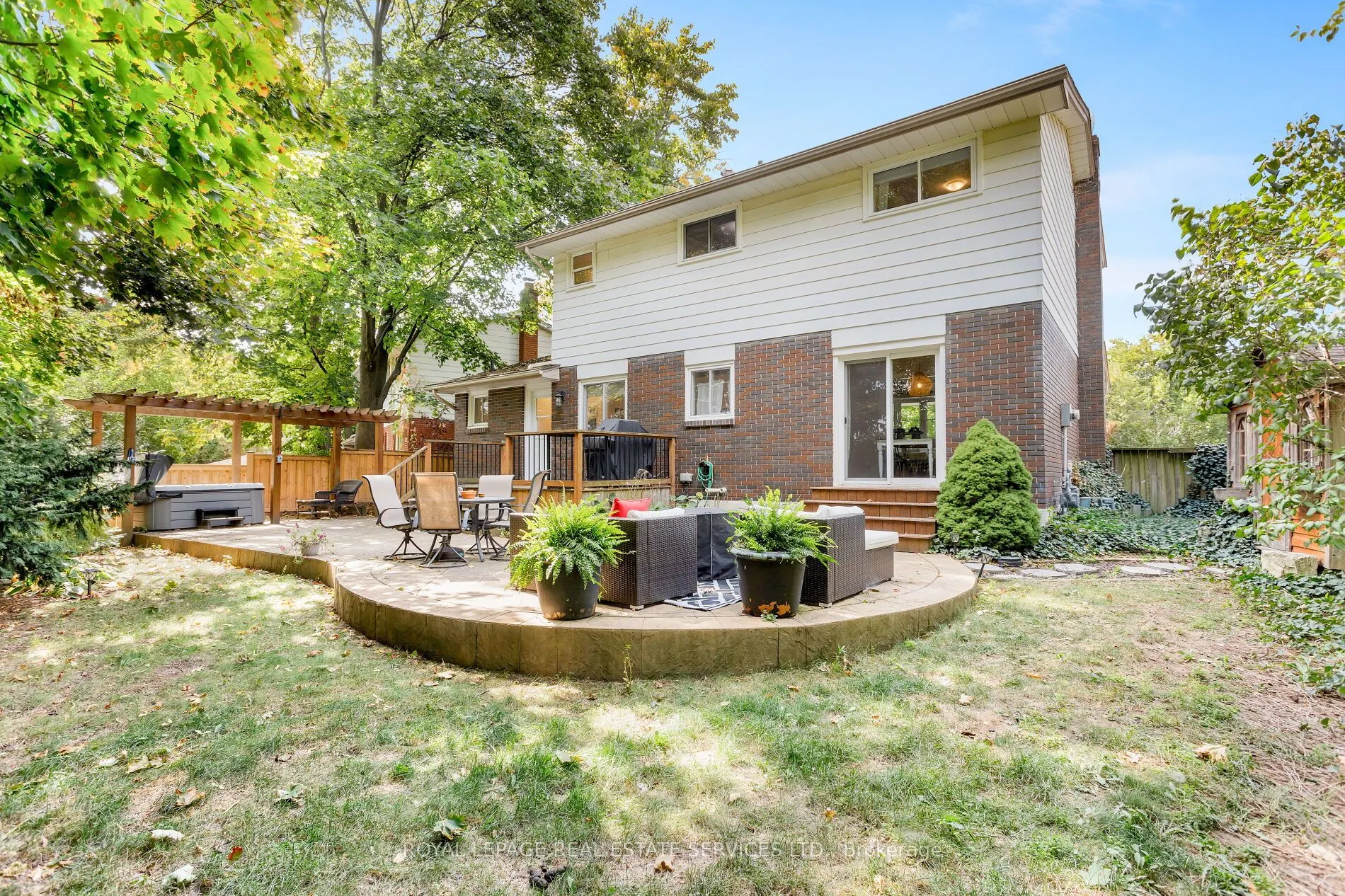 2430 Redfern Road