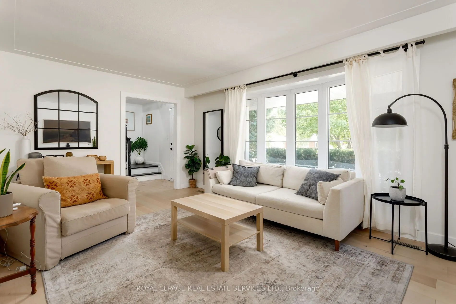 2430 Redfern Road