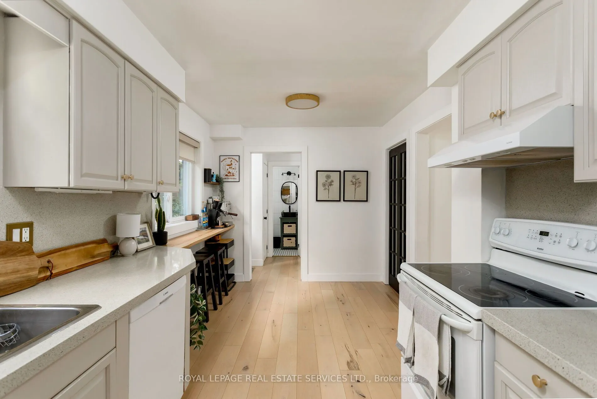 2430 Redfern Road
