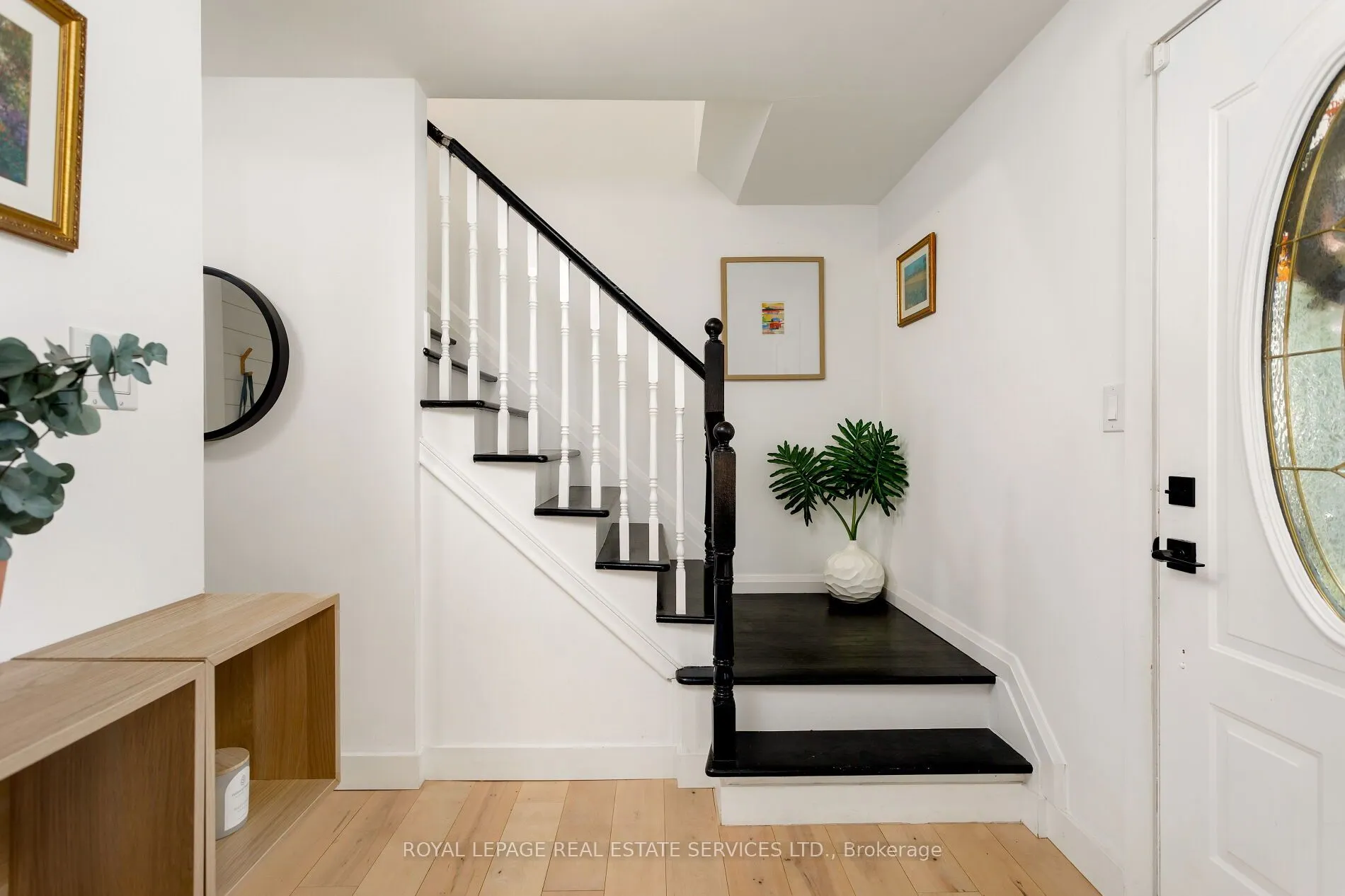 2430 Redfern Road