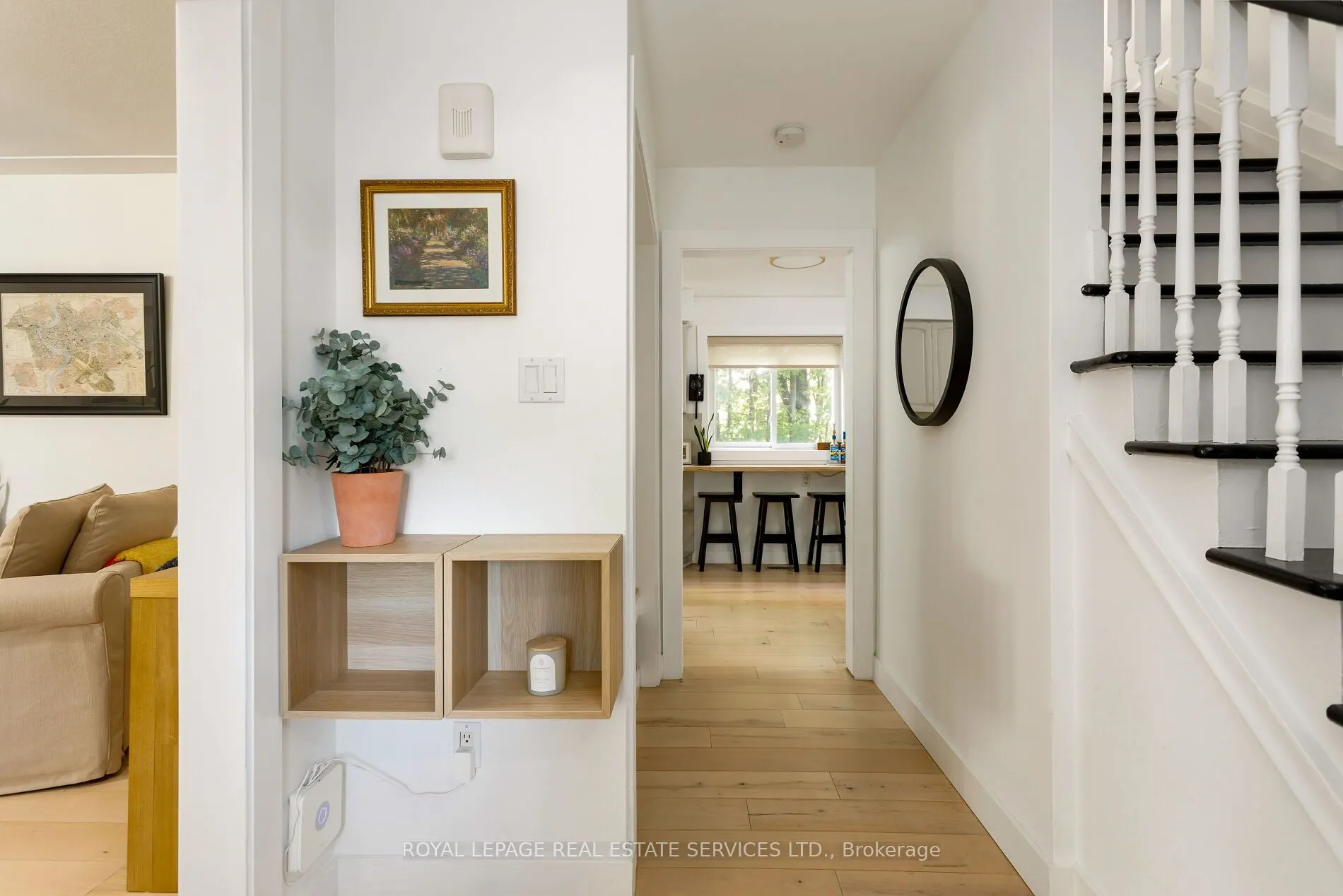 2430 Redfern Road