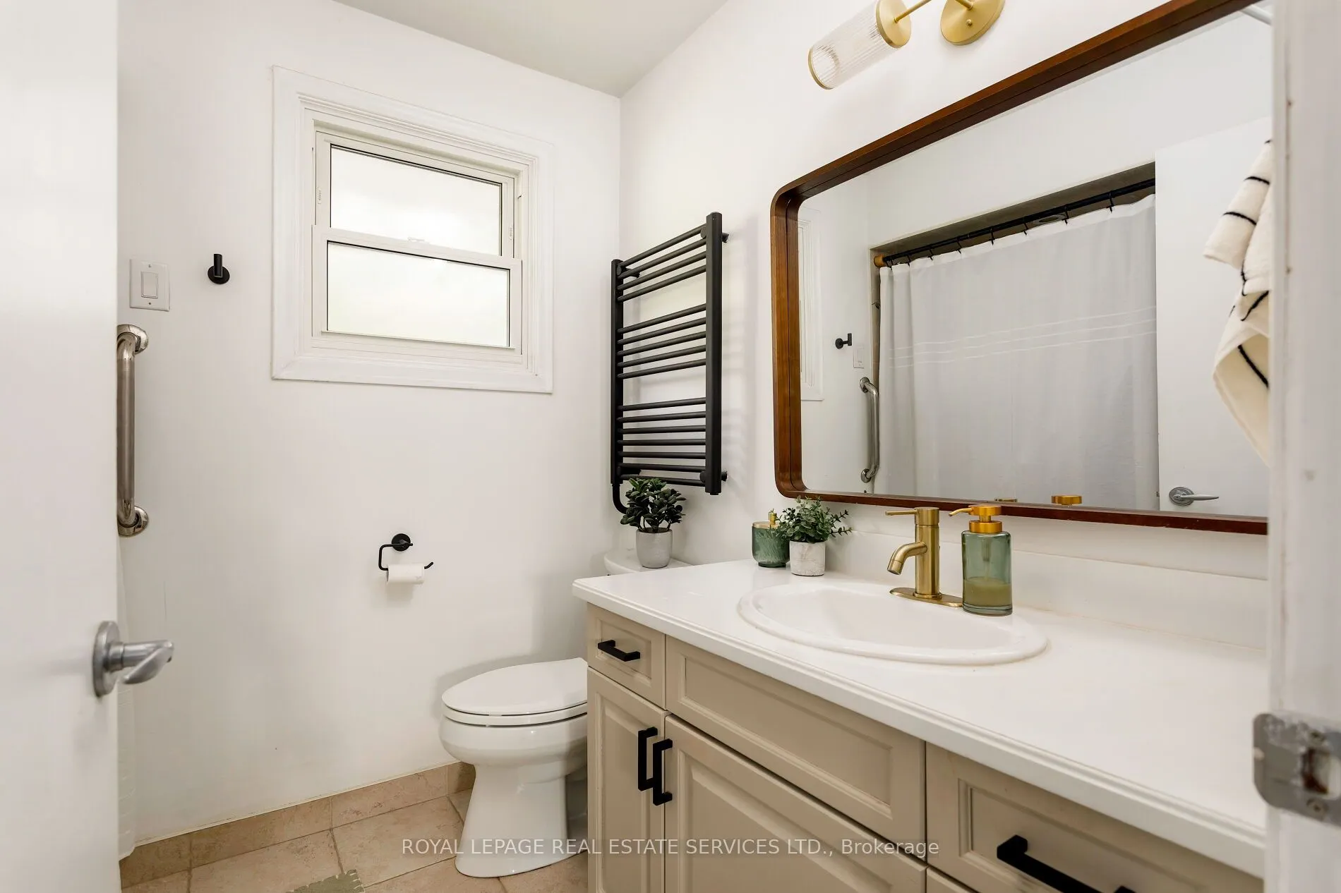 2430 Redfern Road