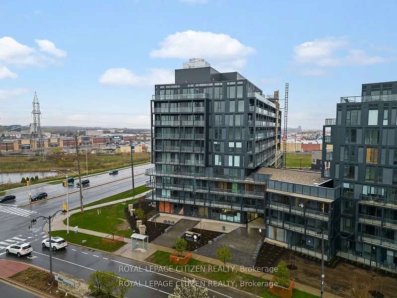 3200 Dakota Common, #B418