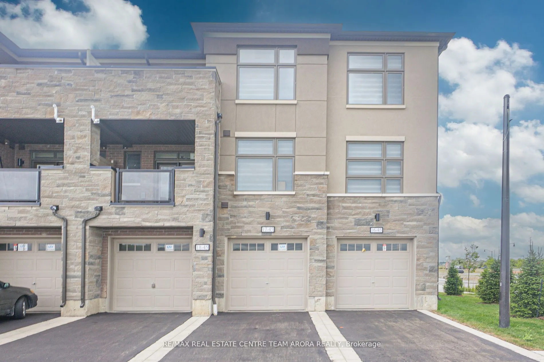 45 Fieldridge Crescent, #18
