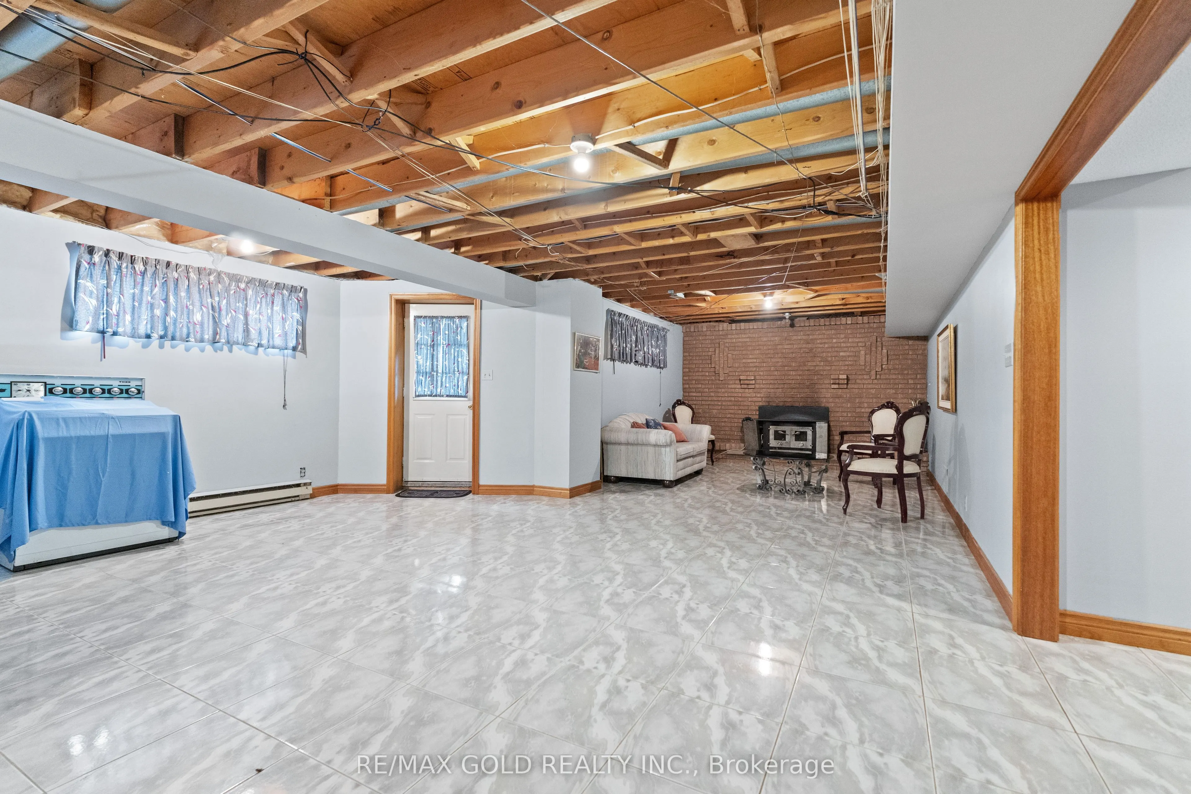8 Ryckman Lane