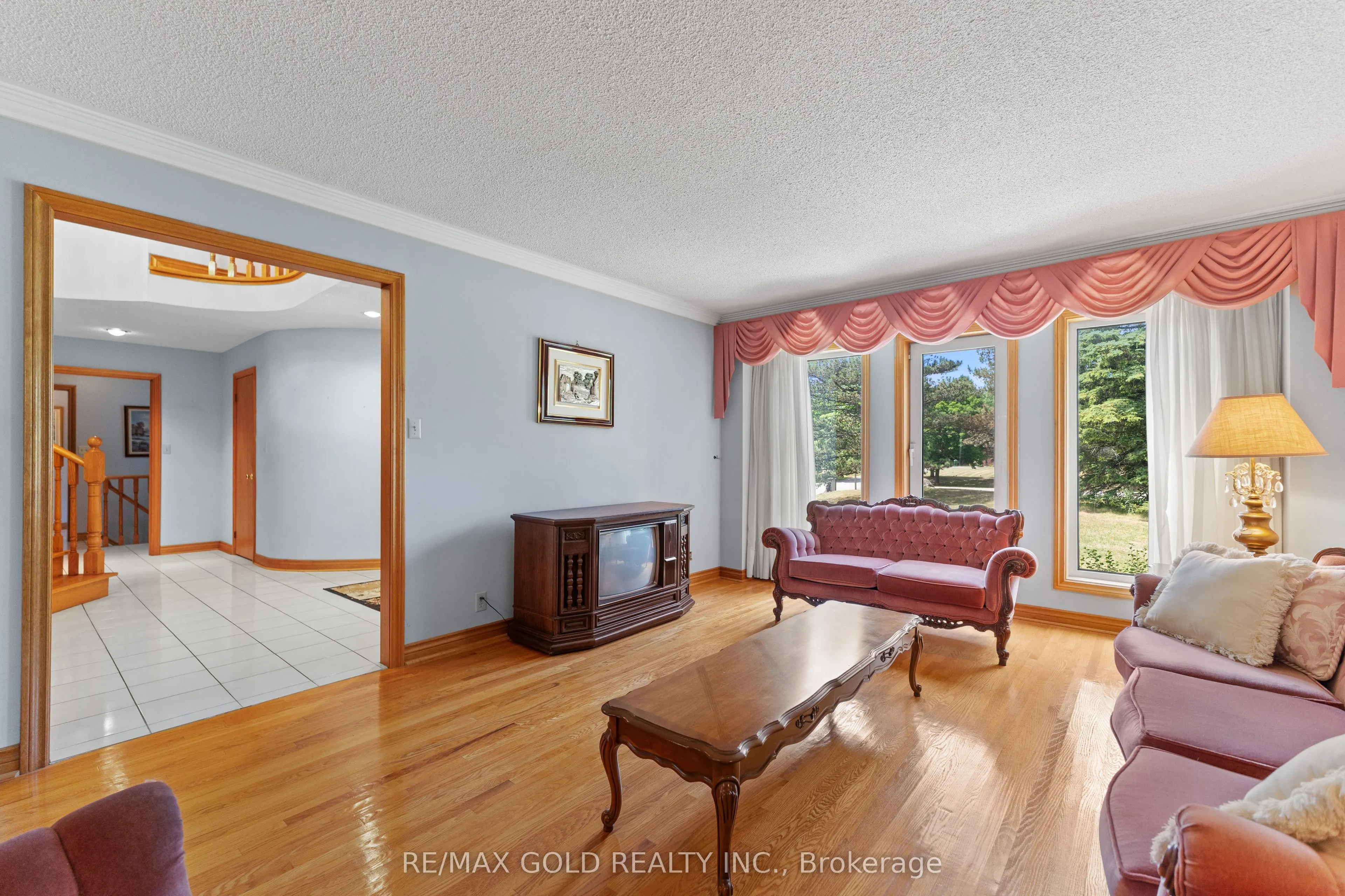 8 Ryckman Lane