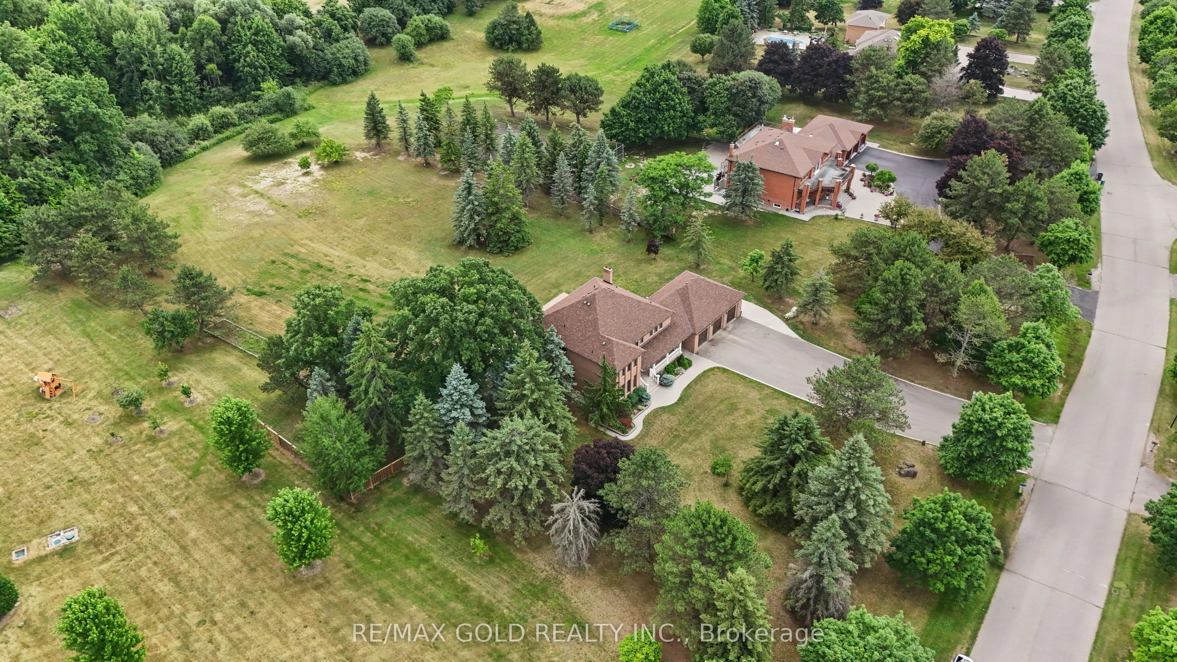 8 Ryckman Lane