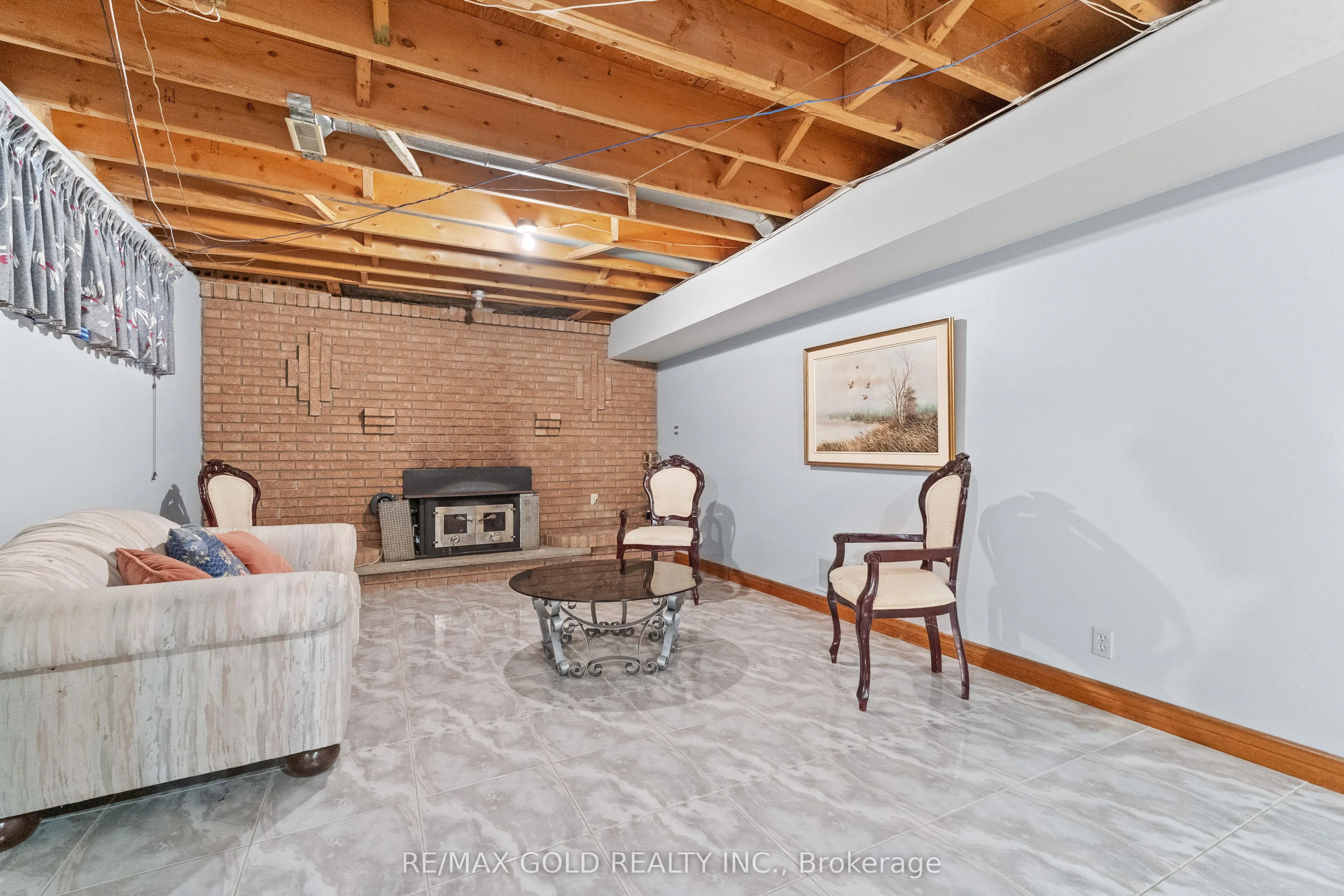 8 Ryckman Lane