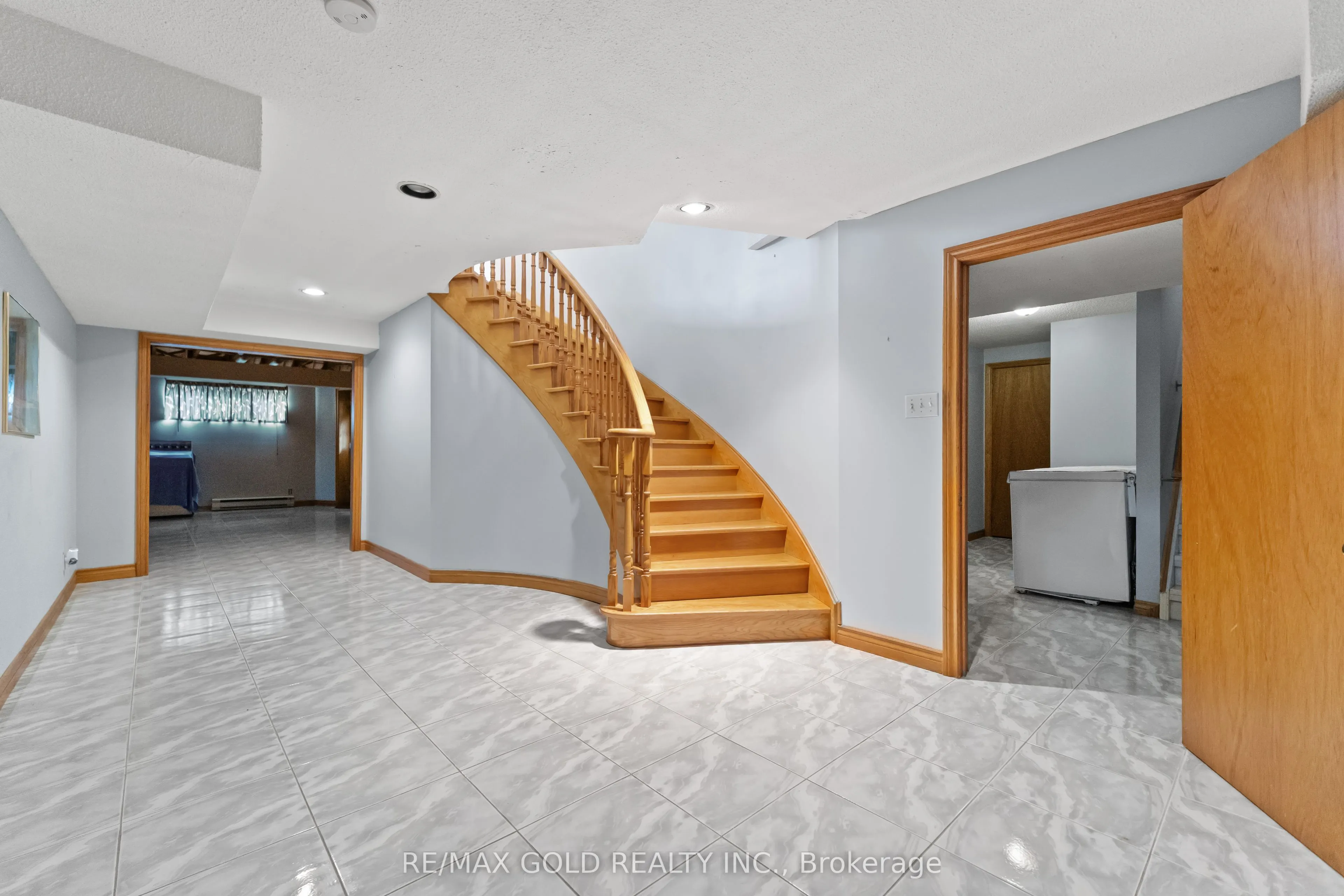 8 Ryckman Lane