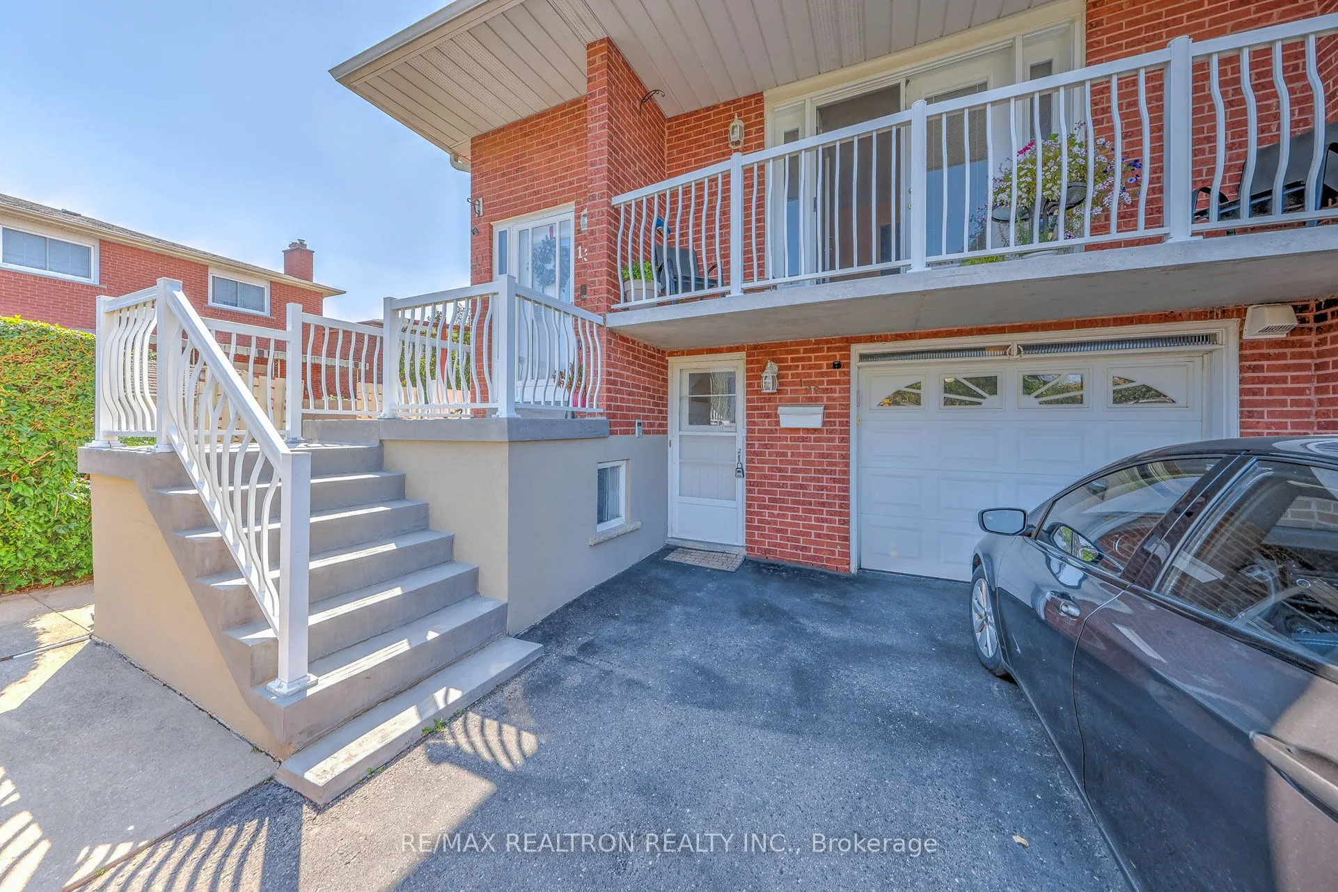 138 John Lindsay Court, #Lower