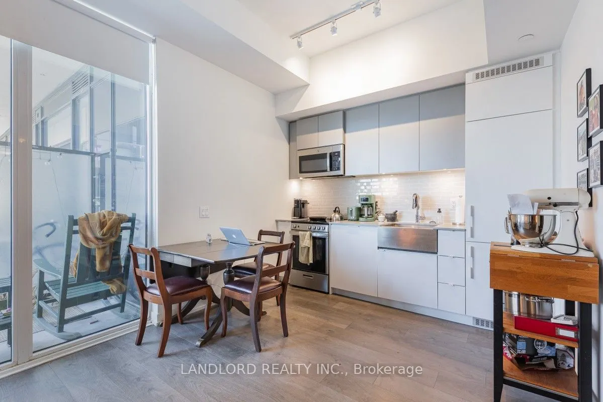 270 Dufferin Street, #1011