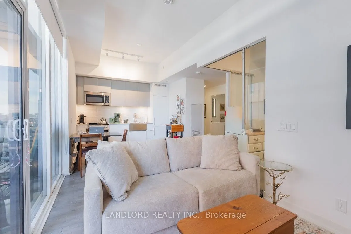 270 Dufferin Street, #1011