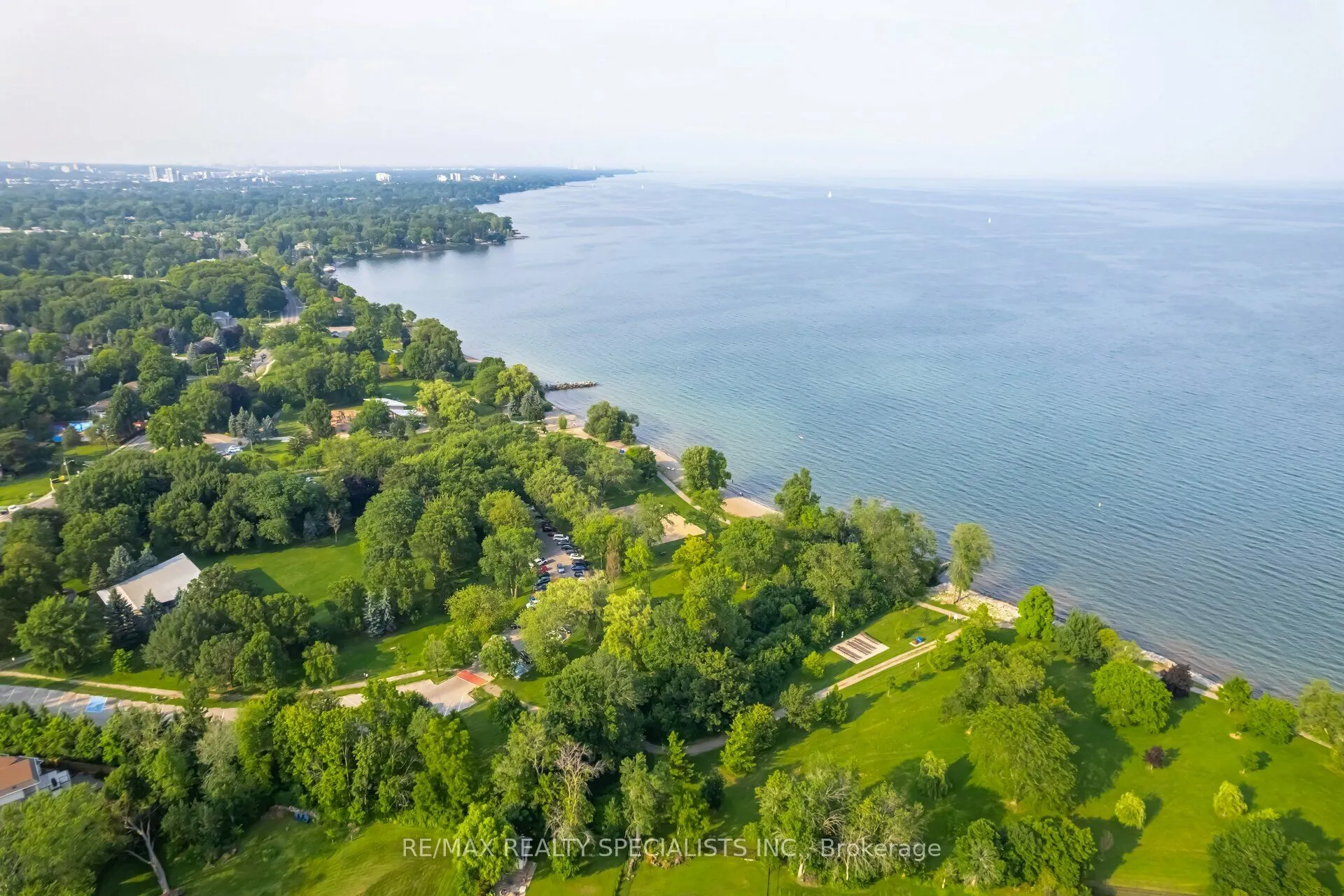 2014 Lakeshore Road W