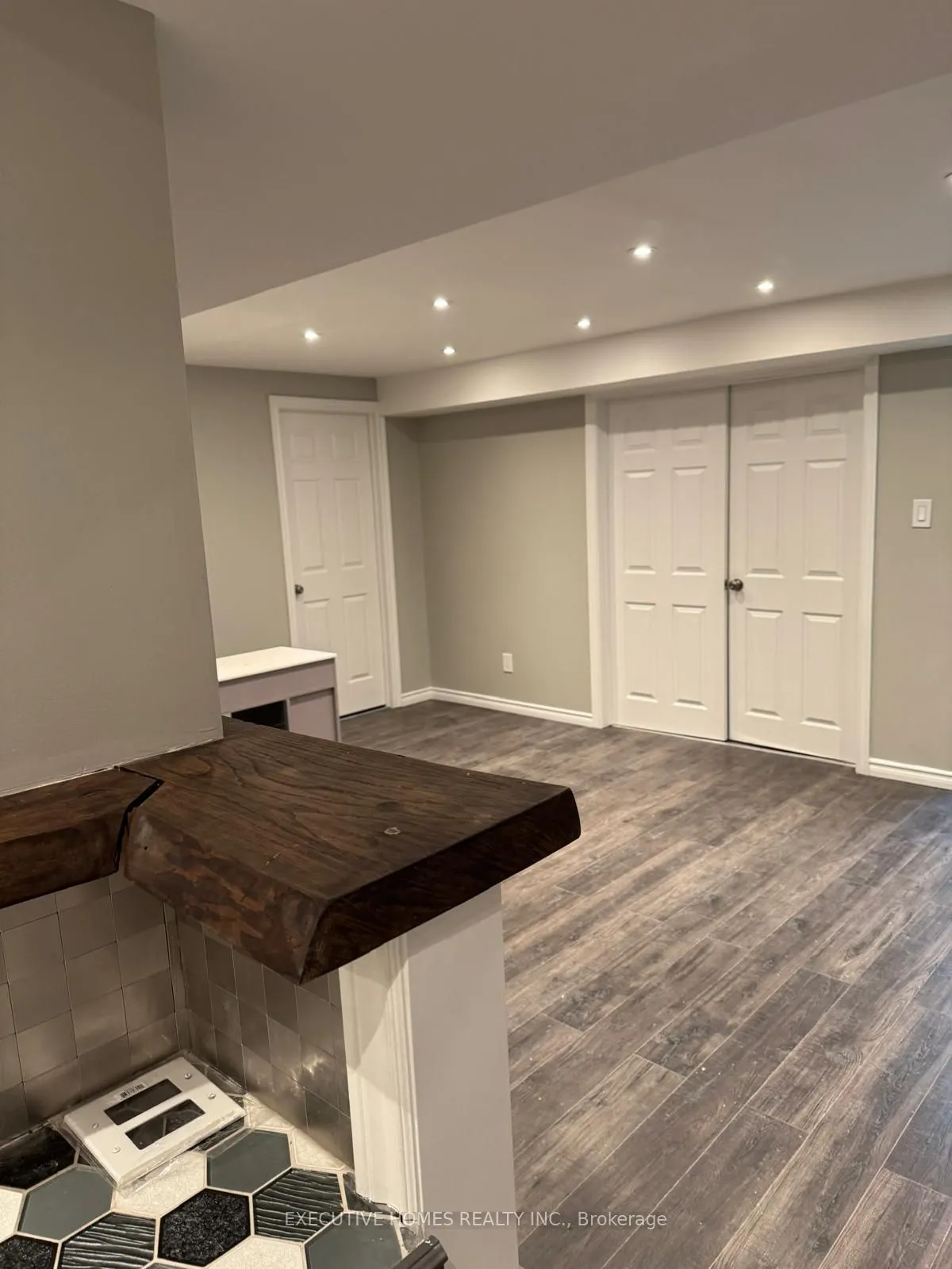 18 Red Tail Court, #Basement