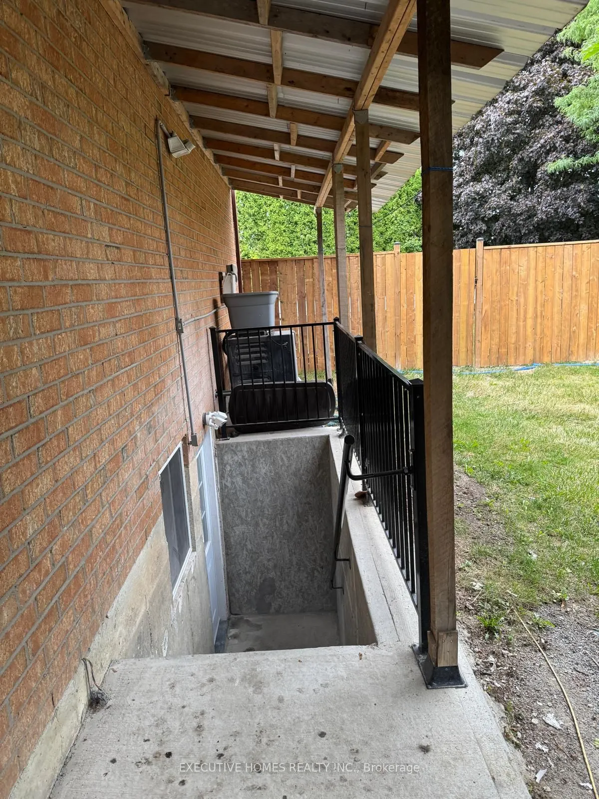 18 Red Tail Court, #Basement