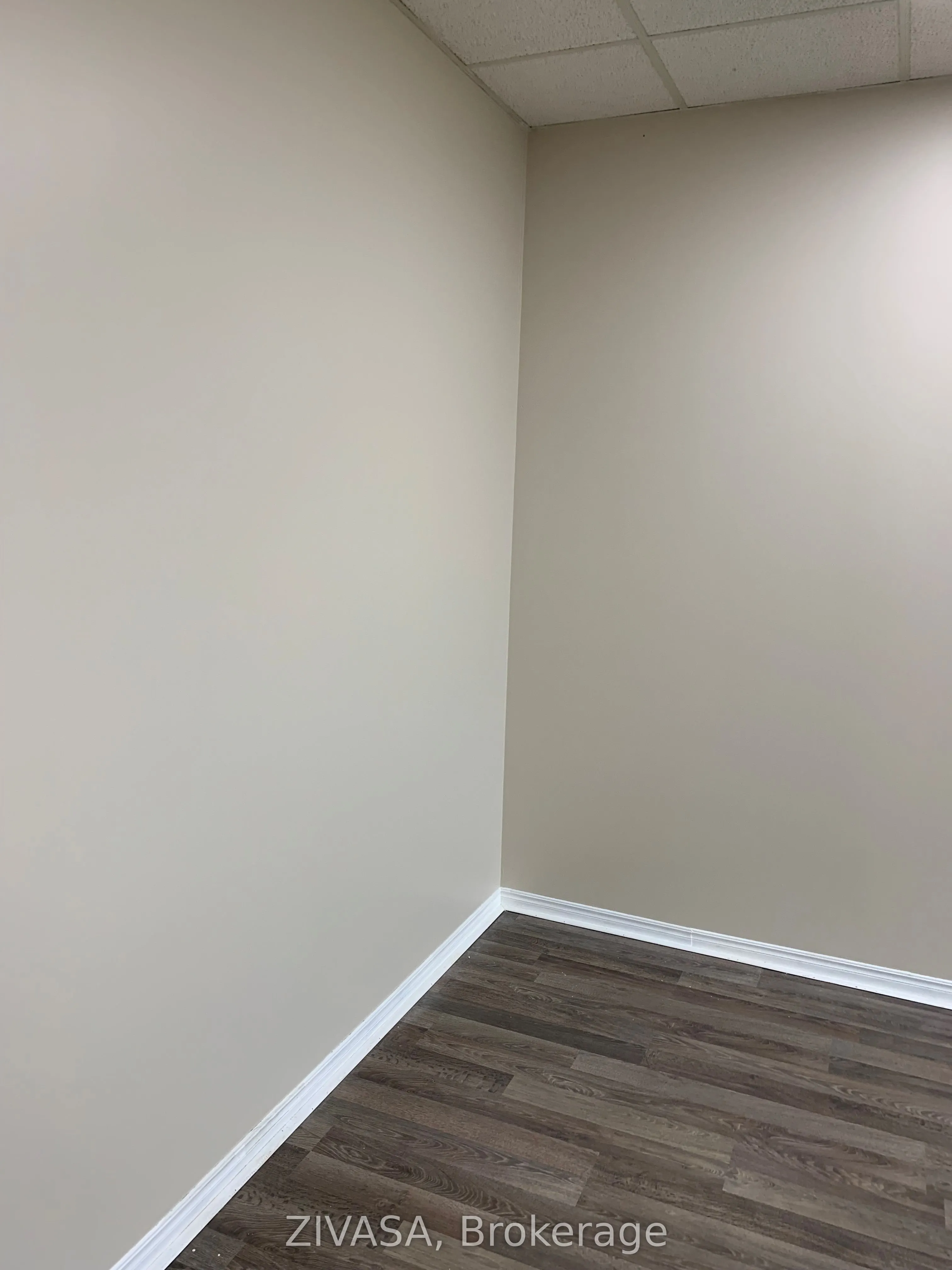 211 Watline Avenue, #209