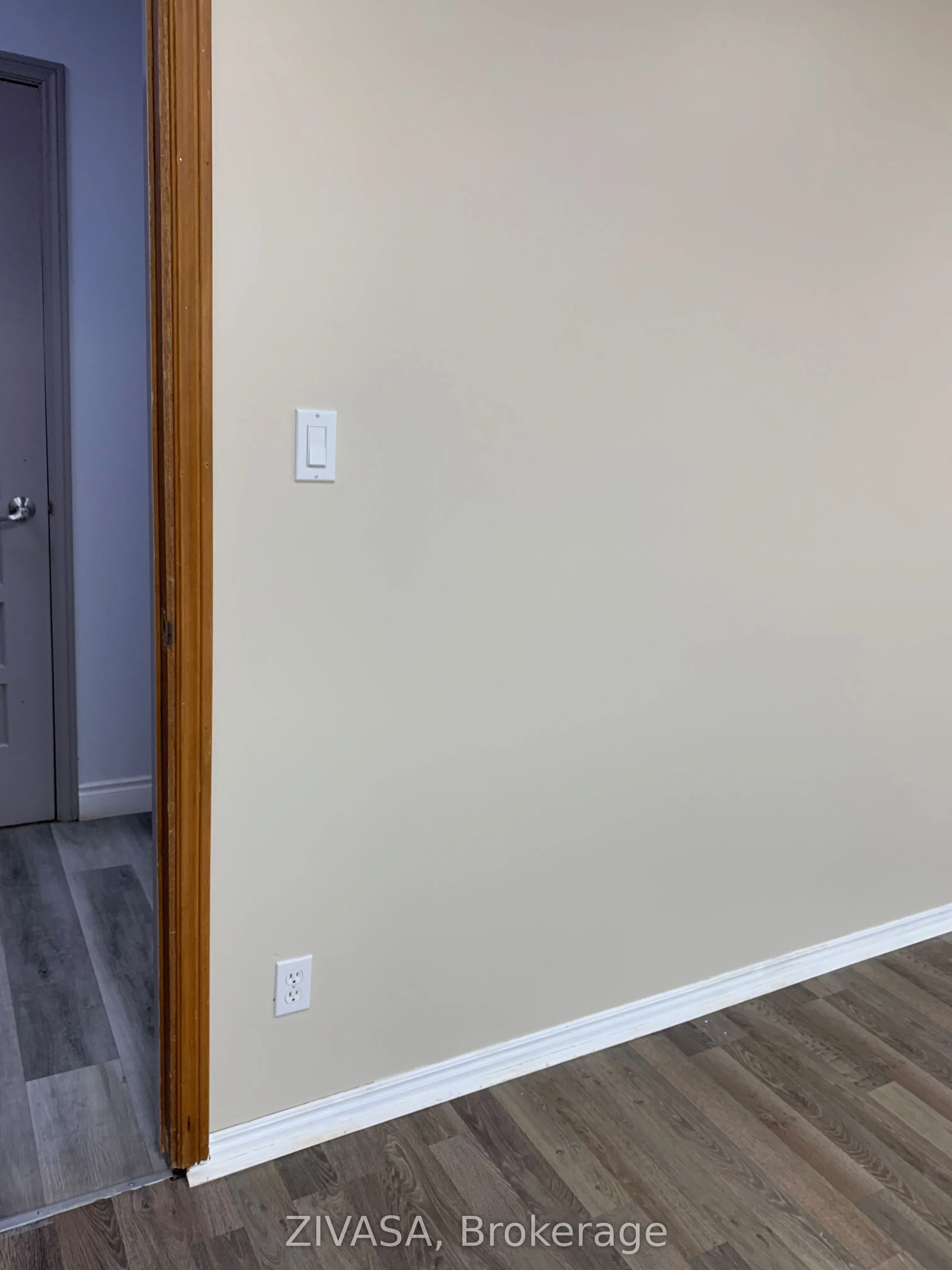 211 Watline Avenue, #209